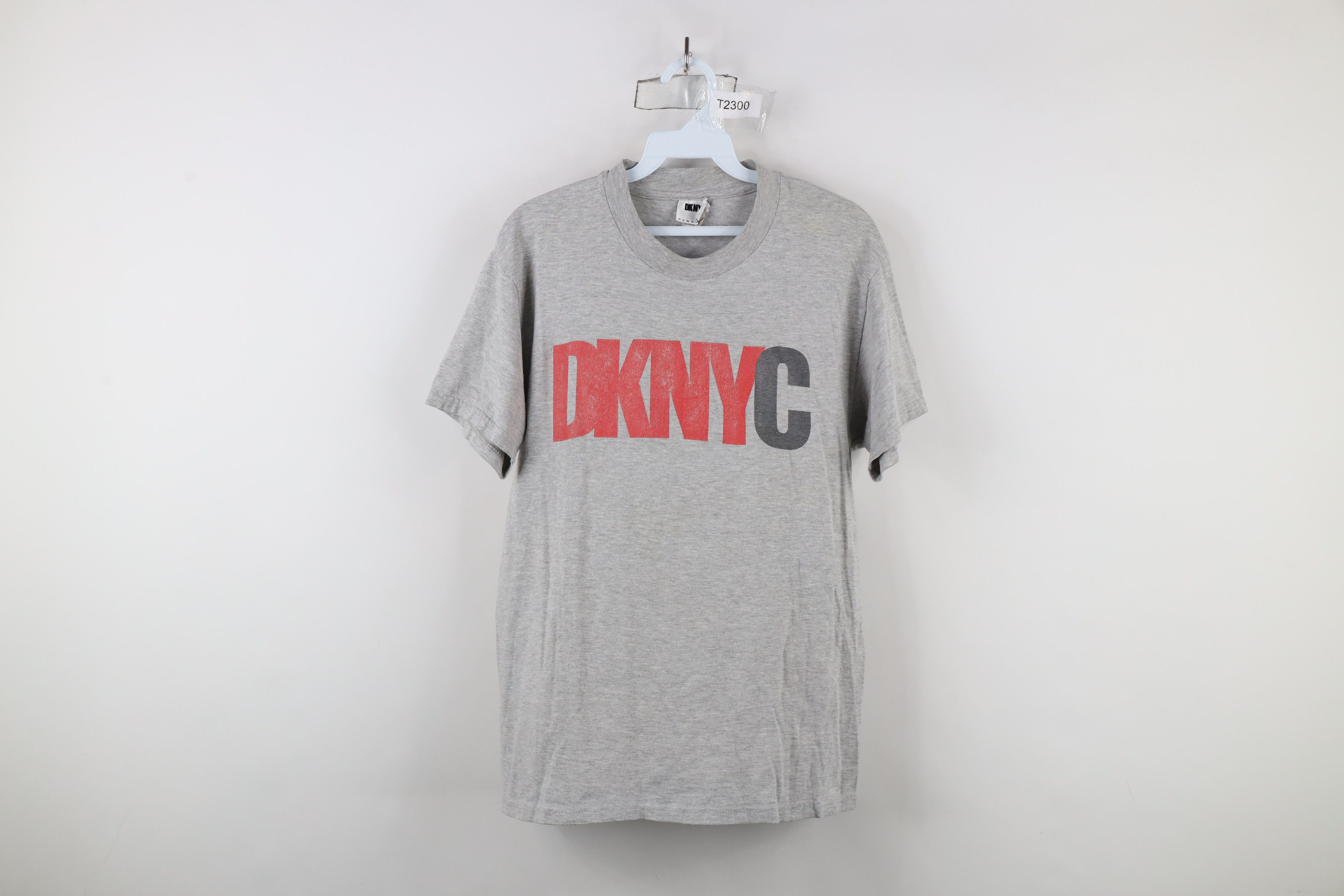 DKNY × Vintage Vintage 90s DKNY Spell Out DKNY New York City T-Shirt Size US M / EU 48-50 / 2 - 1 Thumbnail