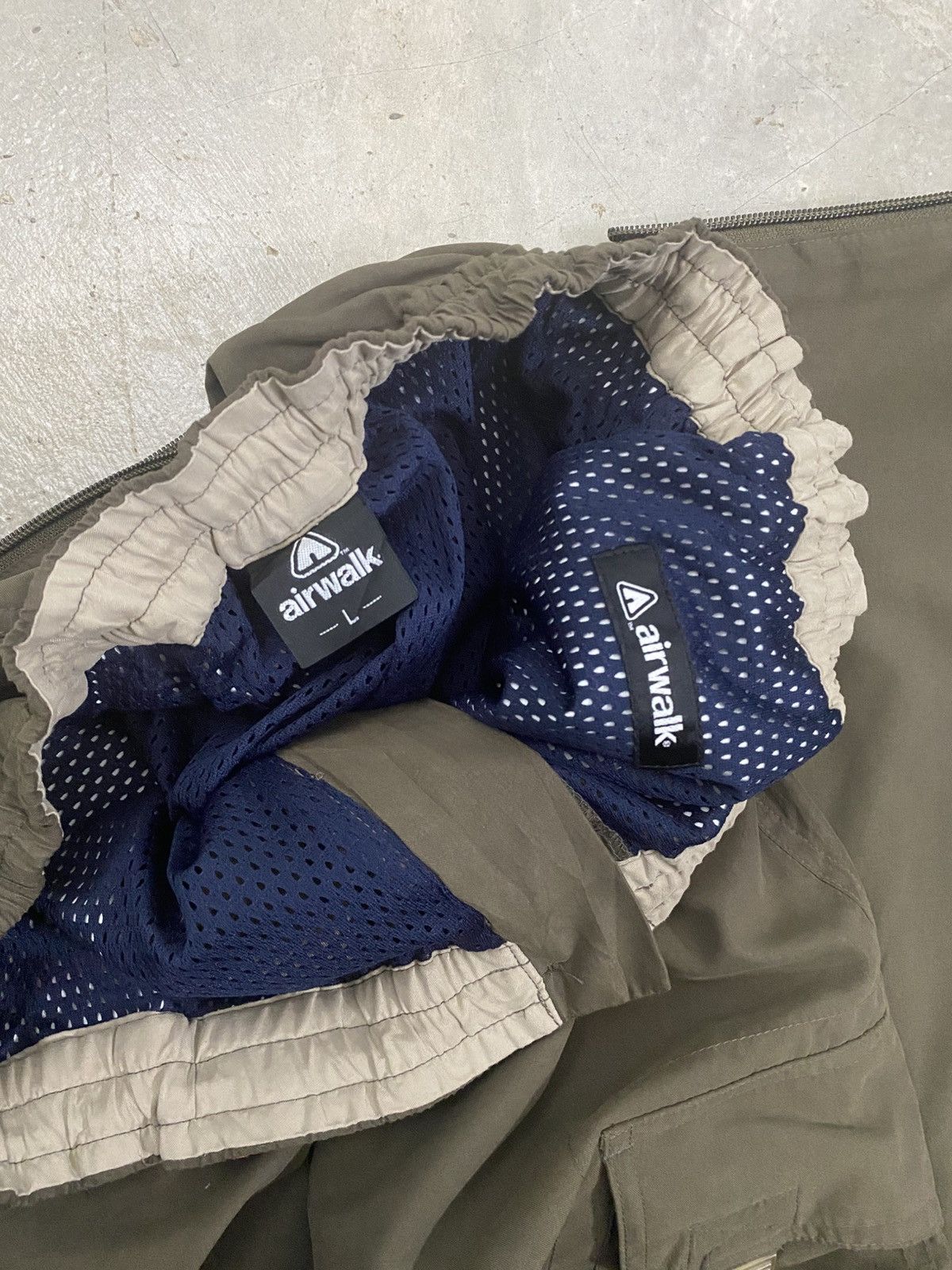 Airwalk AIRWALK PARACHUTES CARGO PANTS Size US 30 / EU 46 - 11 Thumbnail