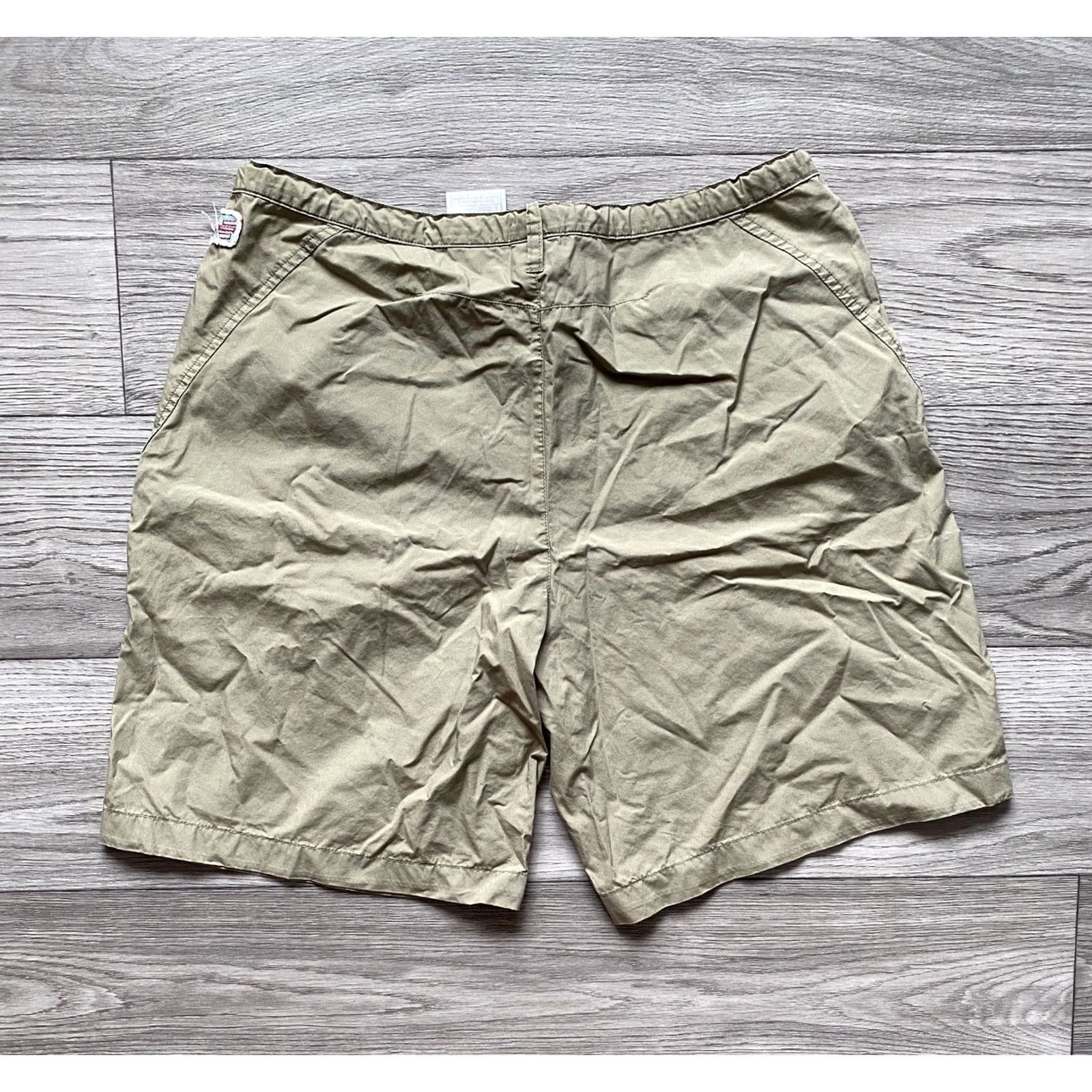 Nike VINTAGE Nike Beige Cargo Shorts Double Knee Pocket Mens Size L Size US 33 - 6 Thumbnail