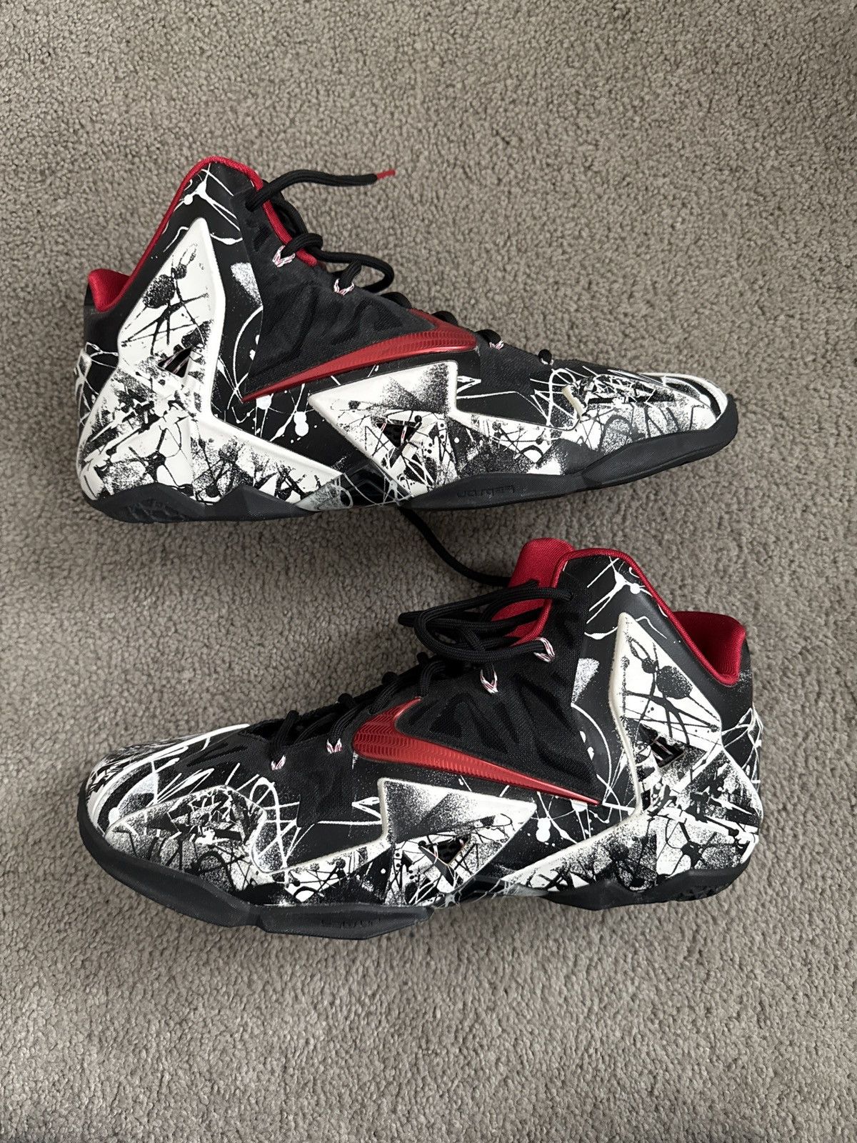 Nike Lebron XI Graffiti Size US 13 / EU 46 - 7 Thumbnail