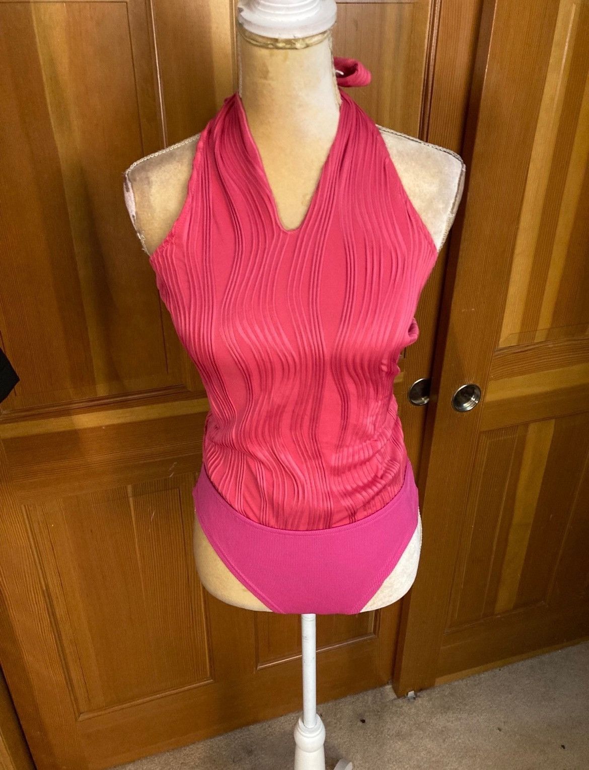 Designer × Other Nwt, Lavishly Paris Privé Solid Halter Bodysuit. Size M / US 6-8 / IT 42-44 - 3 Thumbnail