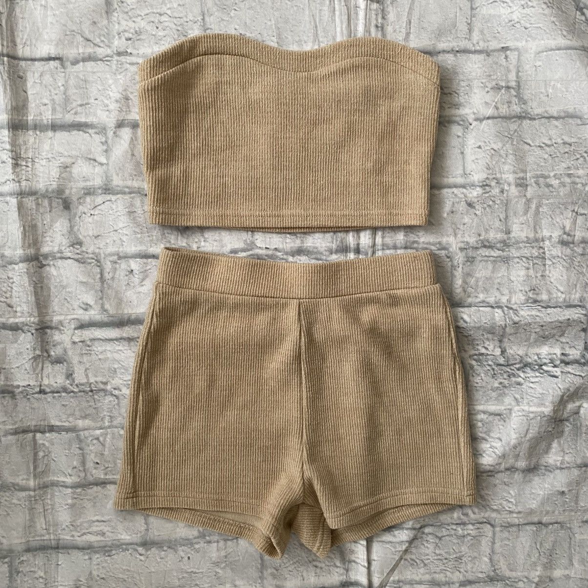 Other Women XS knit pull on shorts tan Size 26" / US 2 / IT 38 - 1 Thumbnail