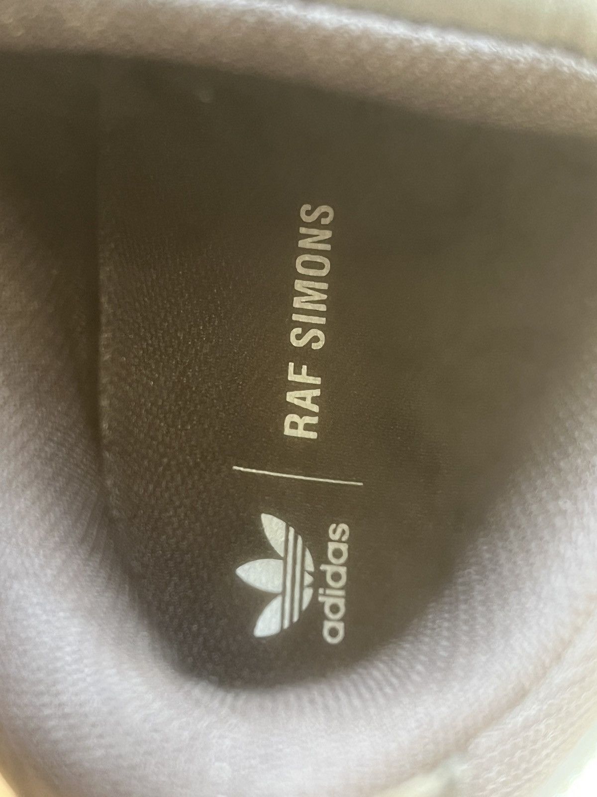 Raf Simons RAF Simons ozweego black/cream Size US 10 / EU 43 - 8 Thumbnail