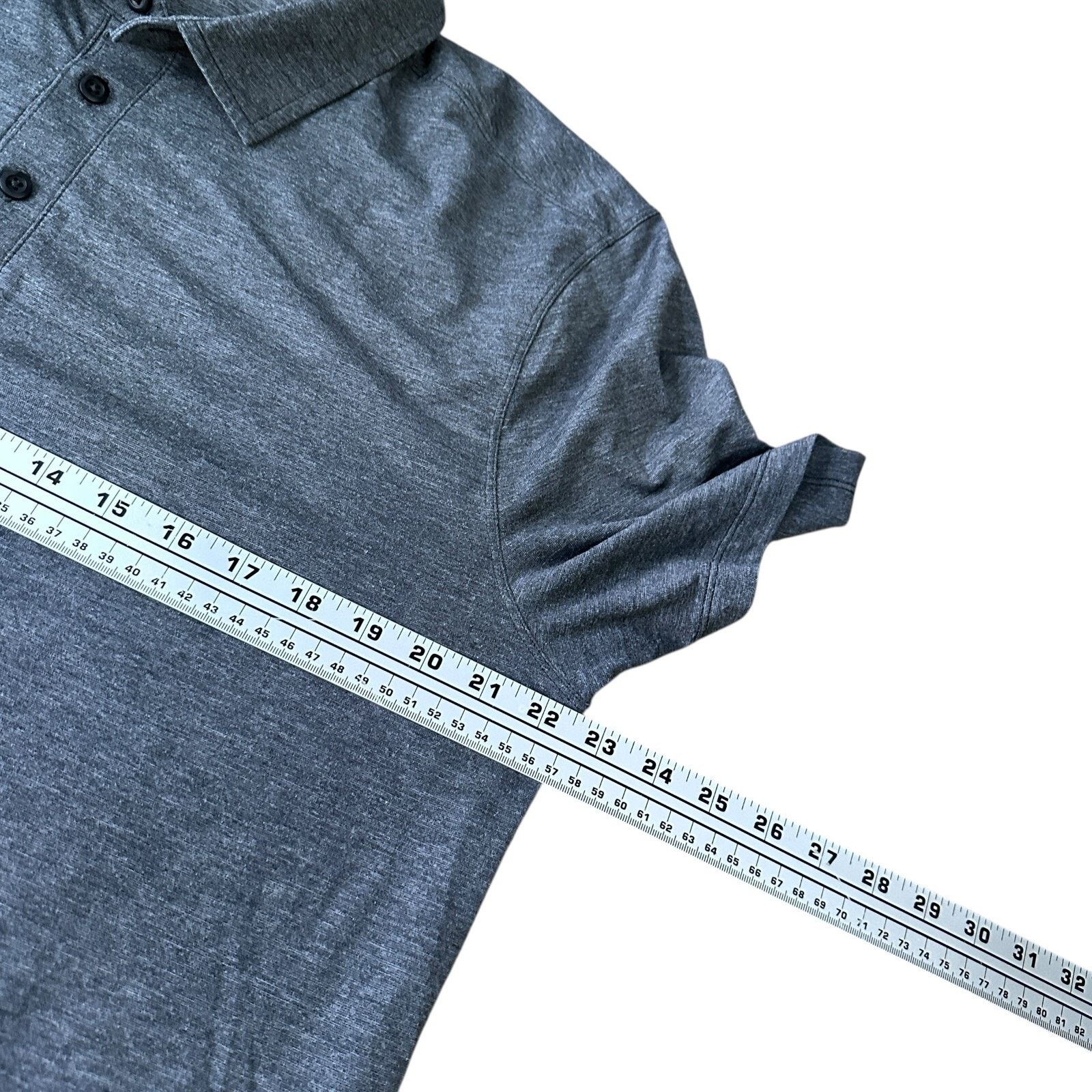 Lululemon Lululemon Polo Shirt Men L Gray Short Sleeve Golf Pullover Size US L / EU 52-54 / 3 - 6 Thumbnail