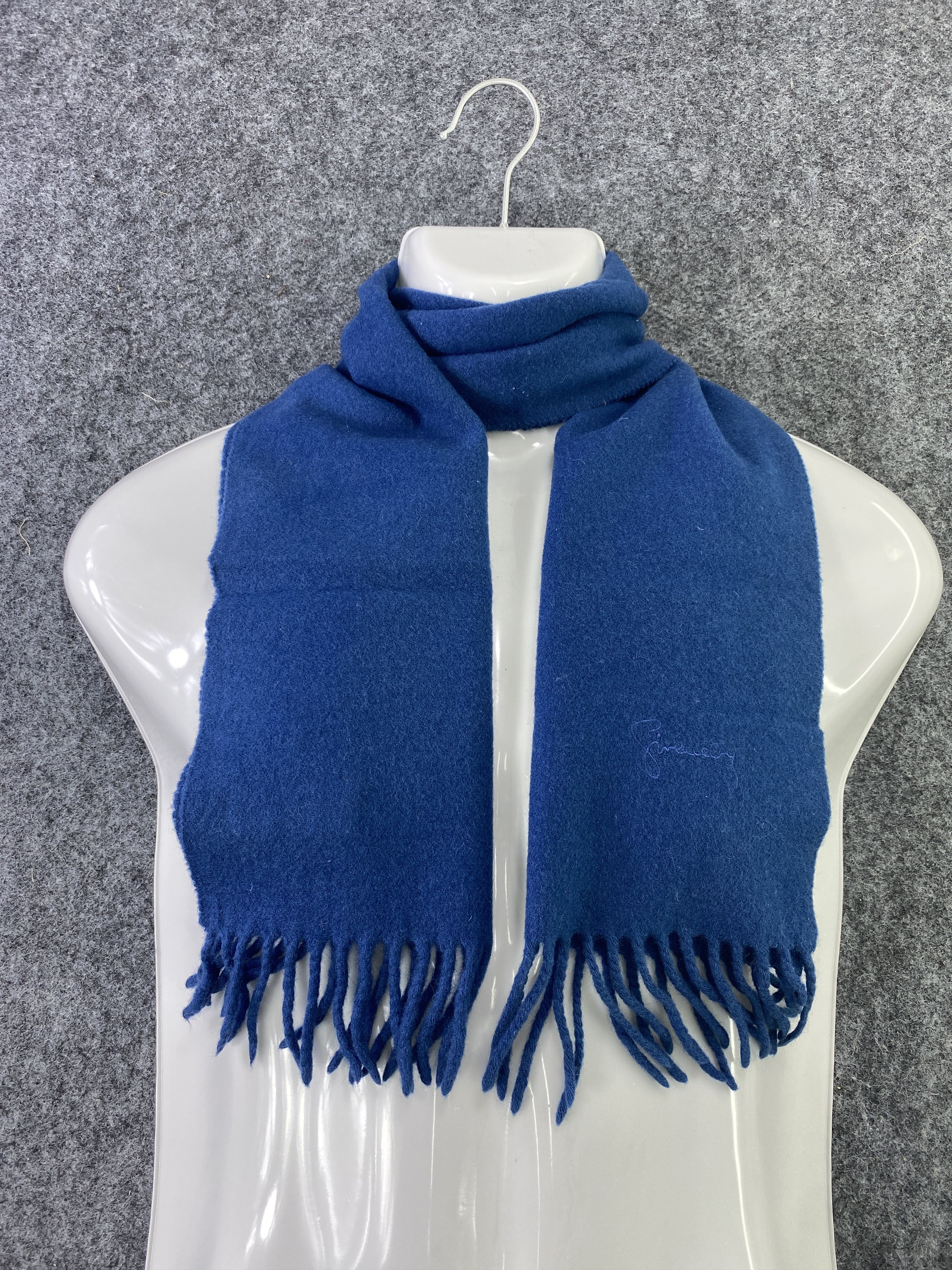 Givenchy Givenchy Scarf/Muffler/neckwear-T466 Size ONE SIZE - 1 Thumbnail