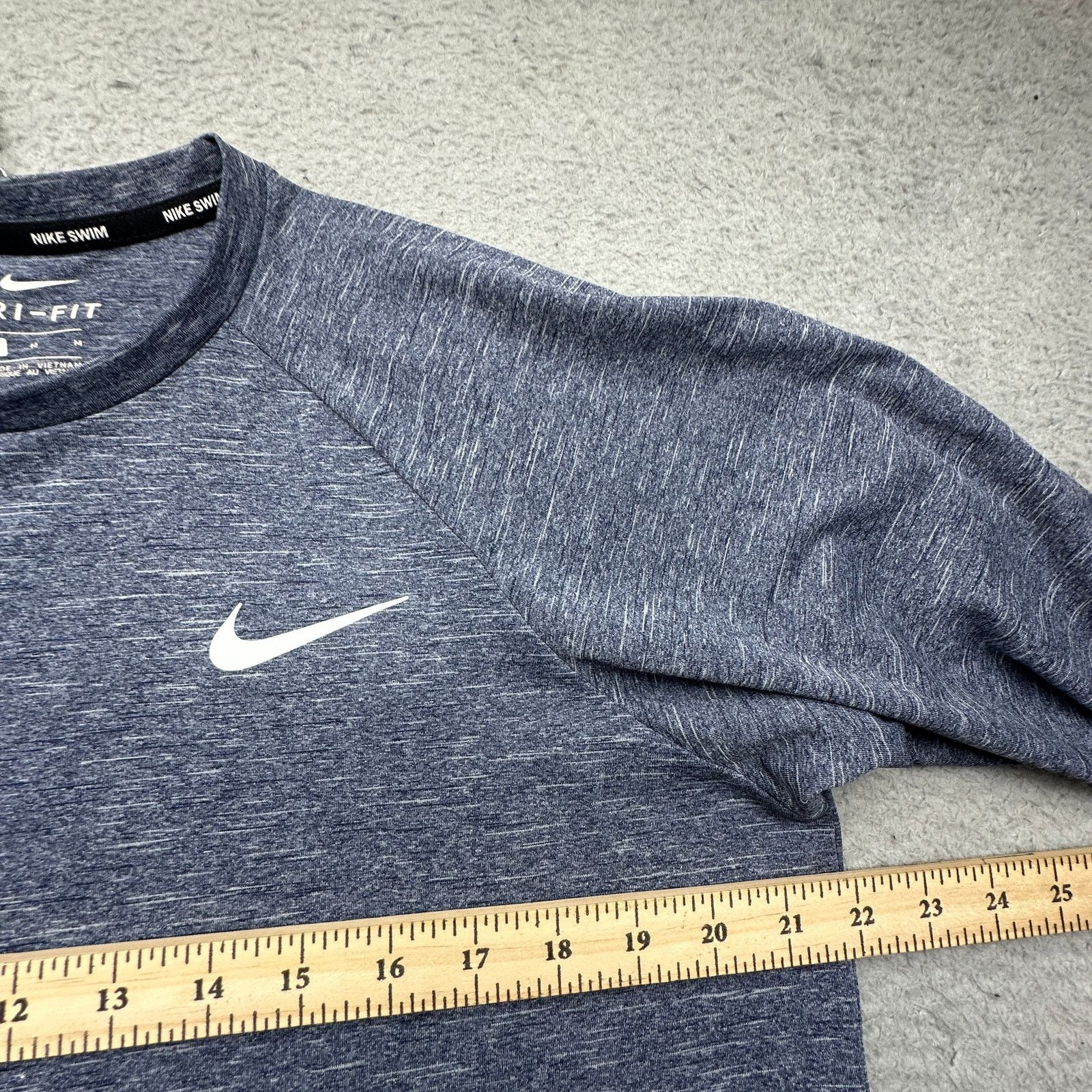 Nike Nike Swim Hydroguard Essential UPF Mens UV Shirt Medium Size US M / EU 48-50 / 2 - 5 Thumbnail