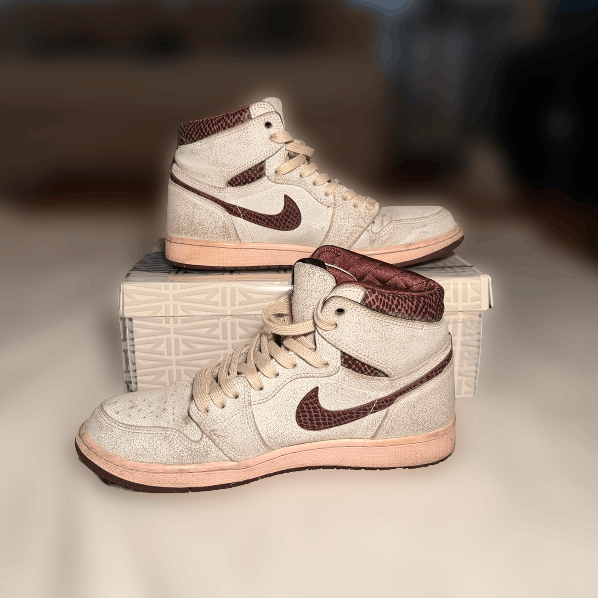A Ma Maniere × Jordan Brand Air Jordan 1 High x A Ma Maniére Size US 9.5 / EU 42-43 - 5 Thumbnail