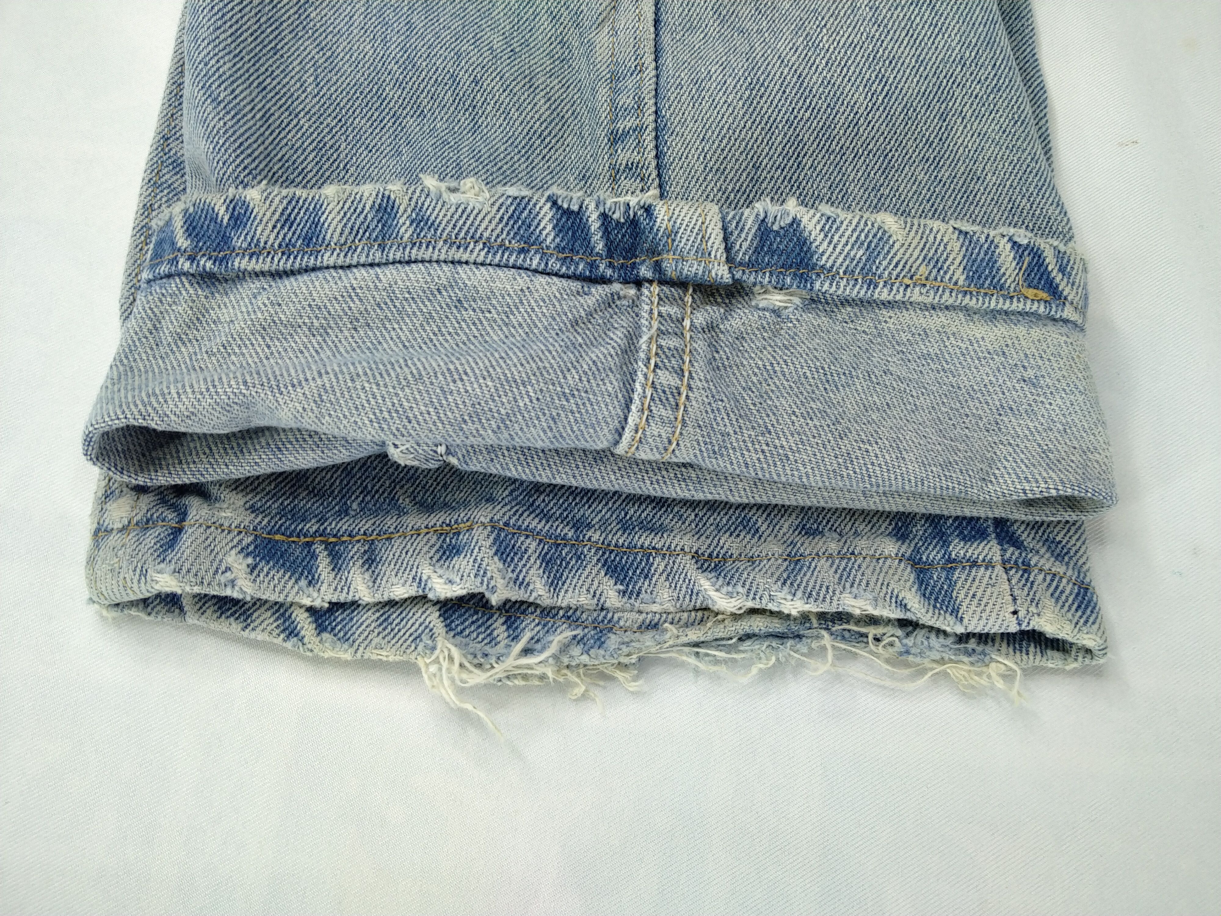 Japanese Brand Vintage Light Wash Wrangler Denim 33x30 -JN468 Size US 33 - 14 Thumbnail