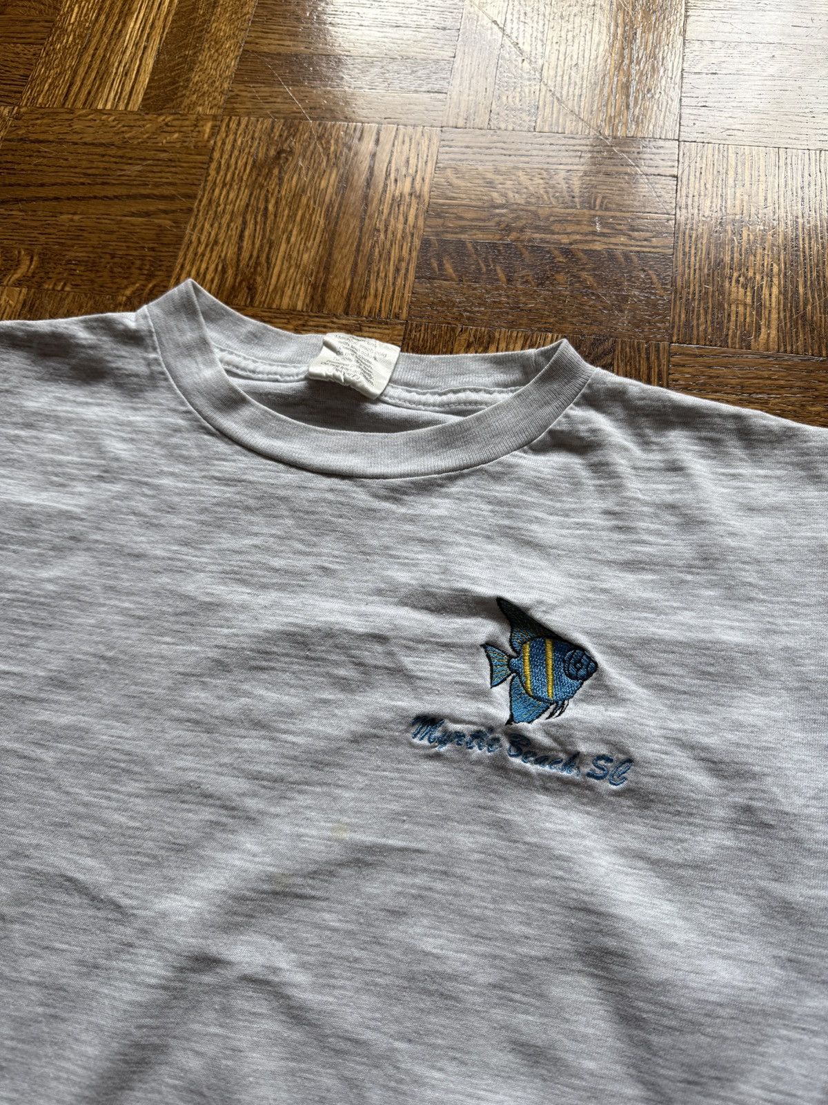 Other Vintage 90s Myrtle Beach South Carolina Fish Embroidered Tee Size US L / EU 52-54 / 3 - 2 Thumbnail
