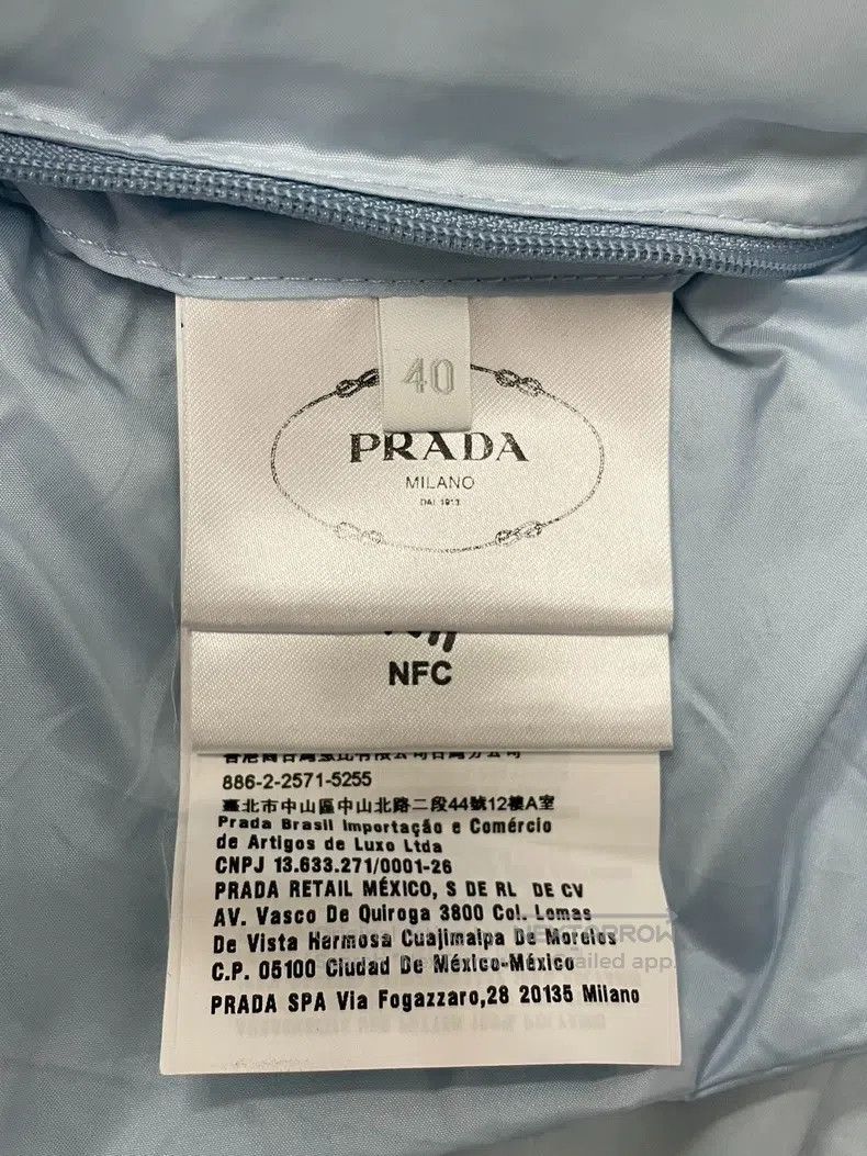 Prada Prada Blue triangle label two-wear shorts down jacket Size S / US 4 / IT 40 - 5 Thumbnail