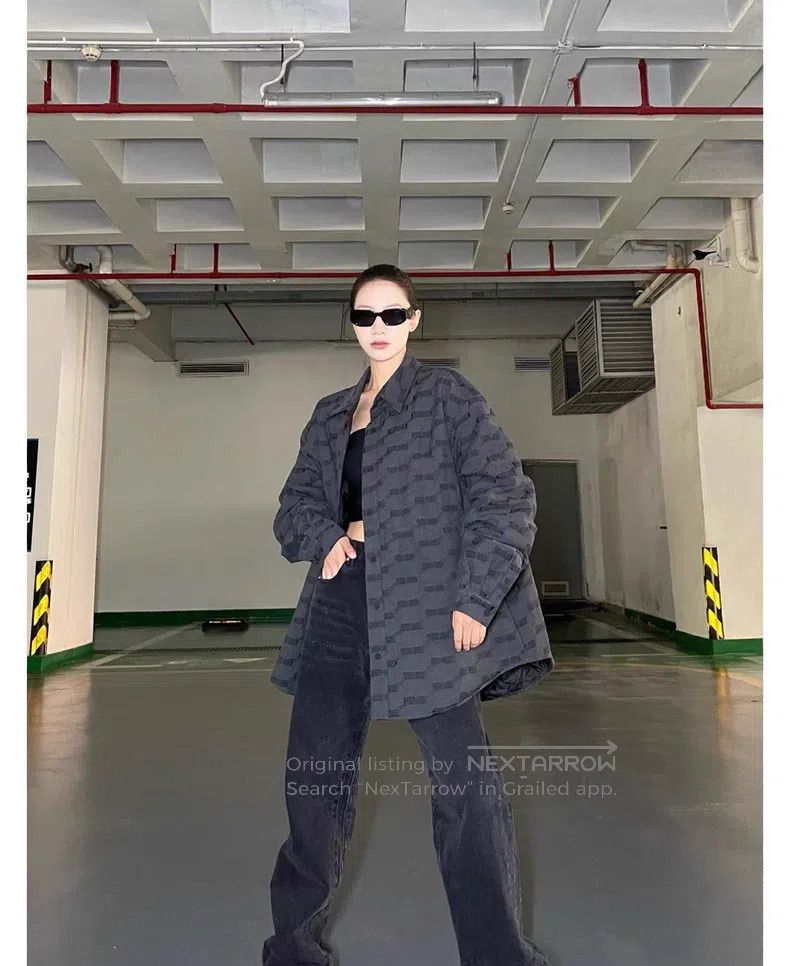 Balenciaga Balenciaga Fully printed black and gray snap button cotton Size US L / EU 52-54 / 3 - 6 Thumbnail