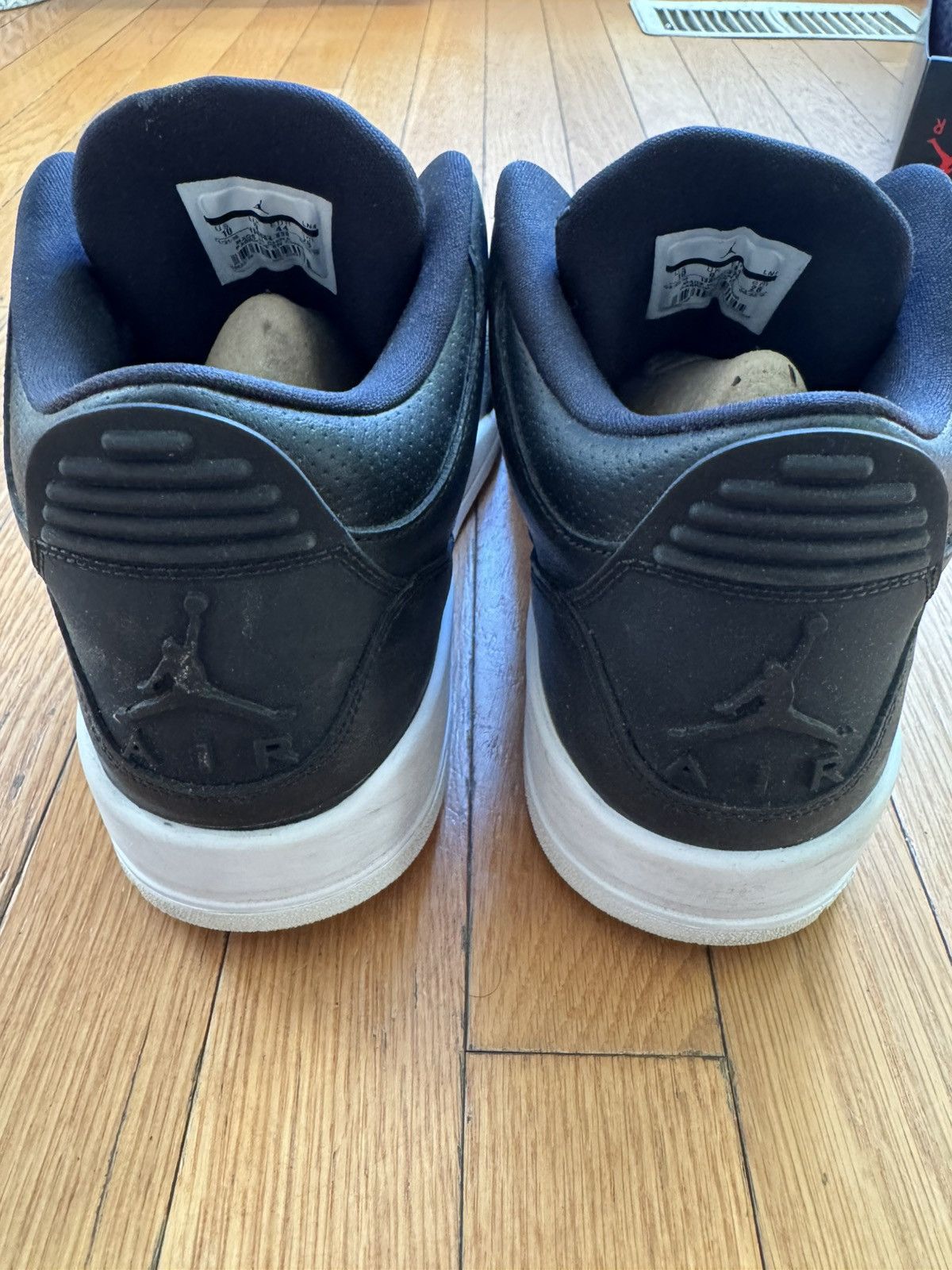 Jordan Brand Air Jordan 3 Cyber Monday 2016 Size US 10 / EU 43 - 3 Thumbnail
