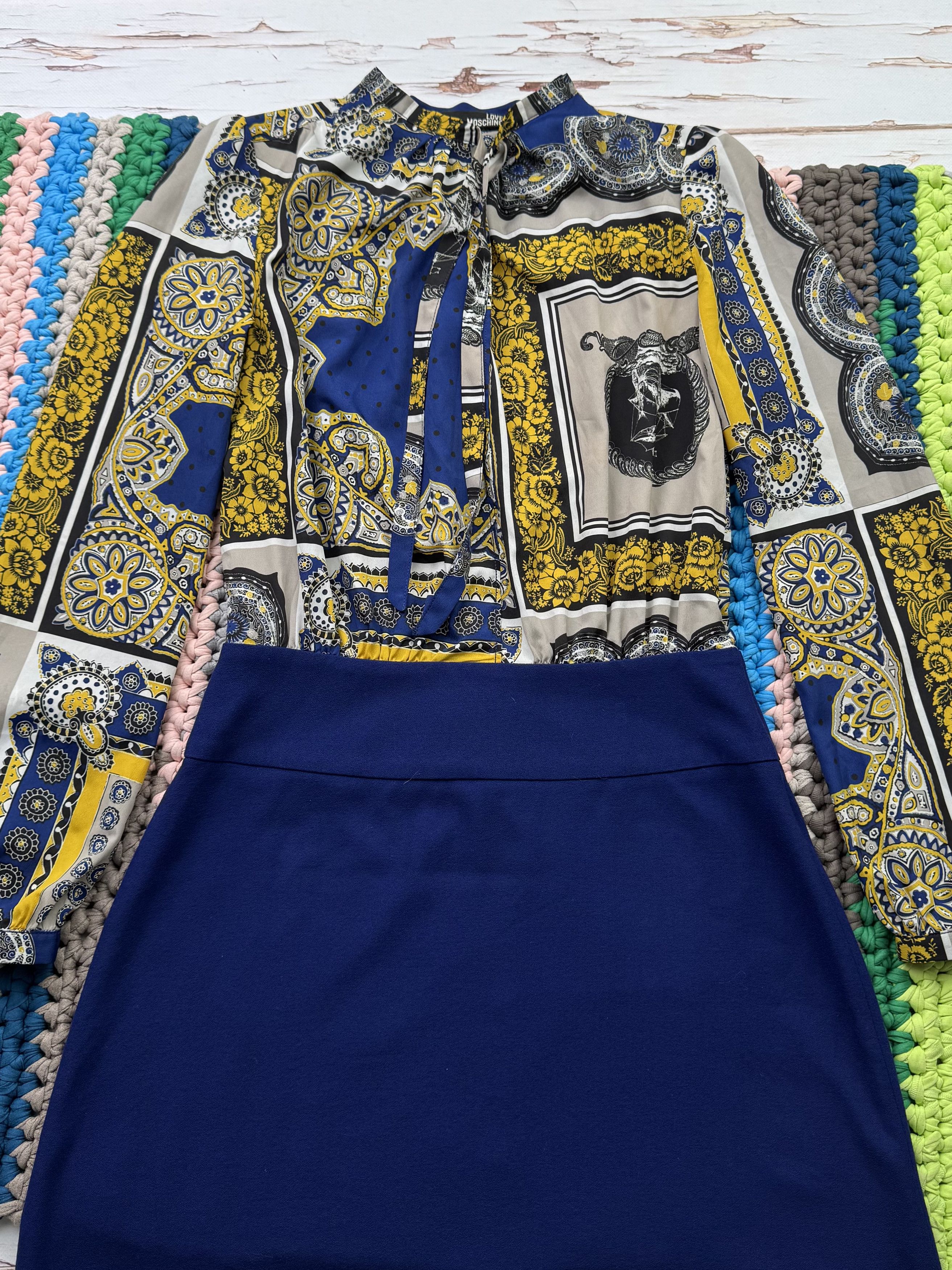 Love Moschino Love Moschino Dress (V210)(D10) Size M / US 6-8 / IT 42-44 - 2 Thumbnail