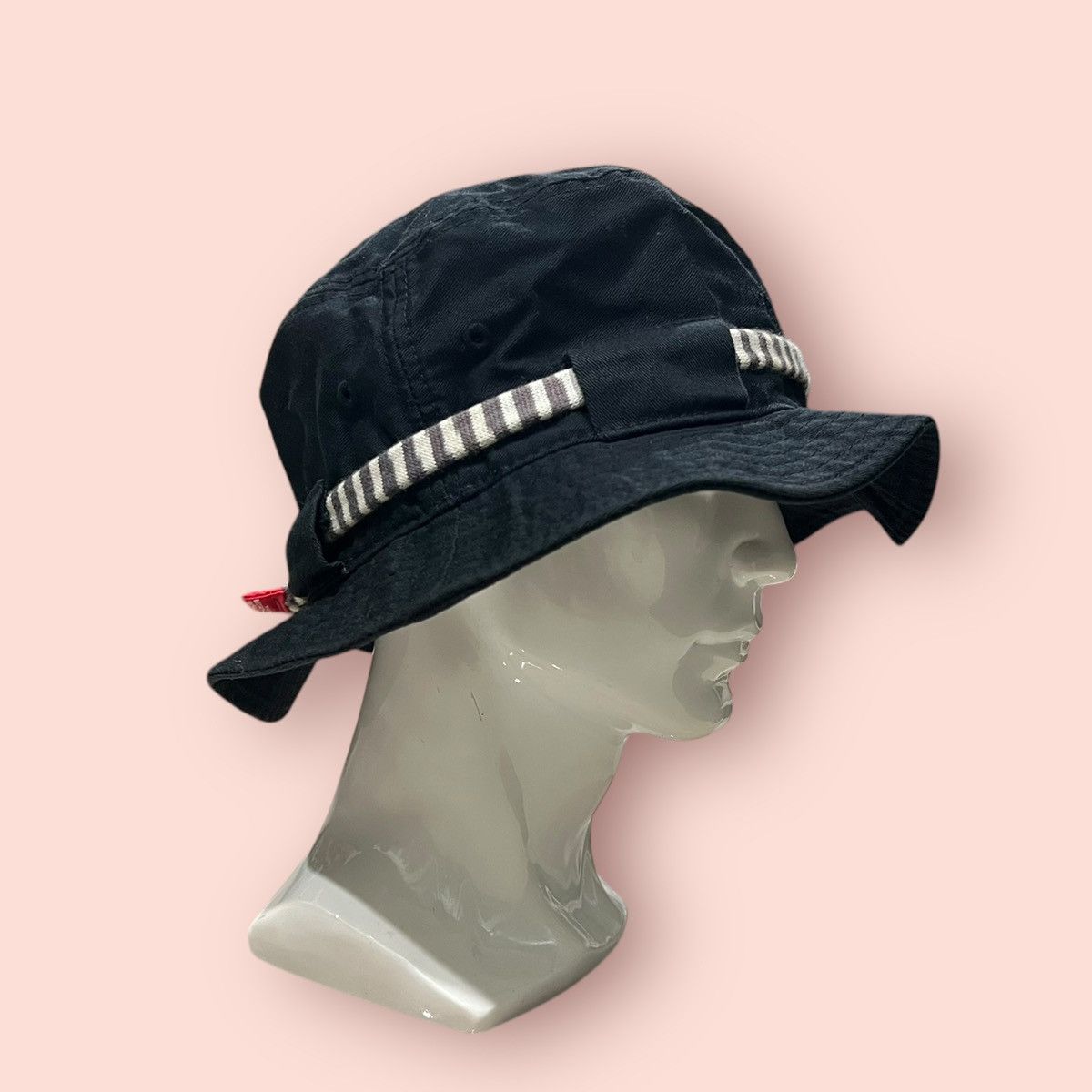 Chums × The North Face VINTAGE CHUMS X THE NORTH FACE -BLACK OUTDOOR BUCKET HAT Size ONE SIZE - 22 Thumbnail