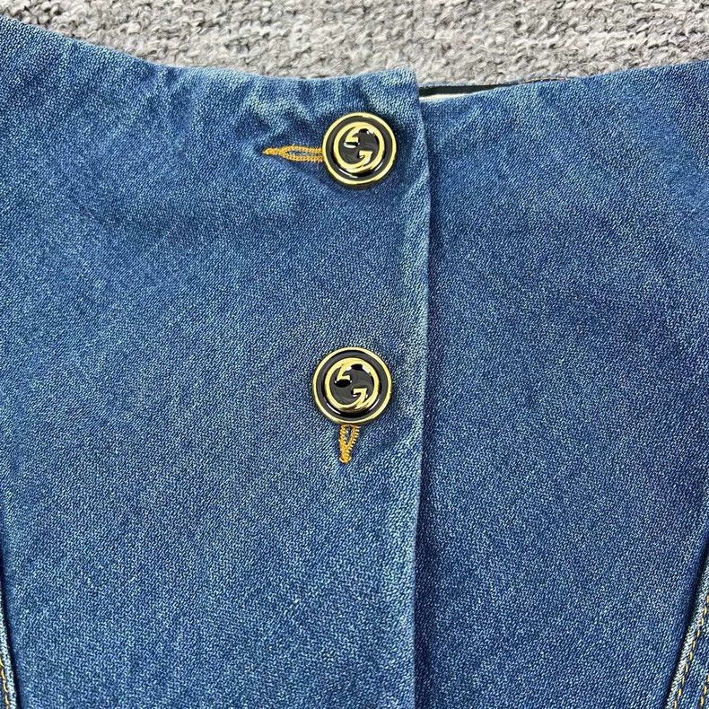 Gucci Gucci Double g-button denim skirt 2504-Nextarrow Size 27" / US 4 / IT 40 - 3 Thumbnail