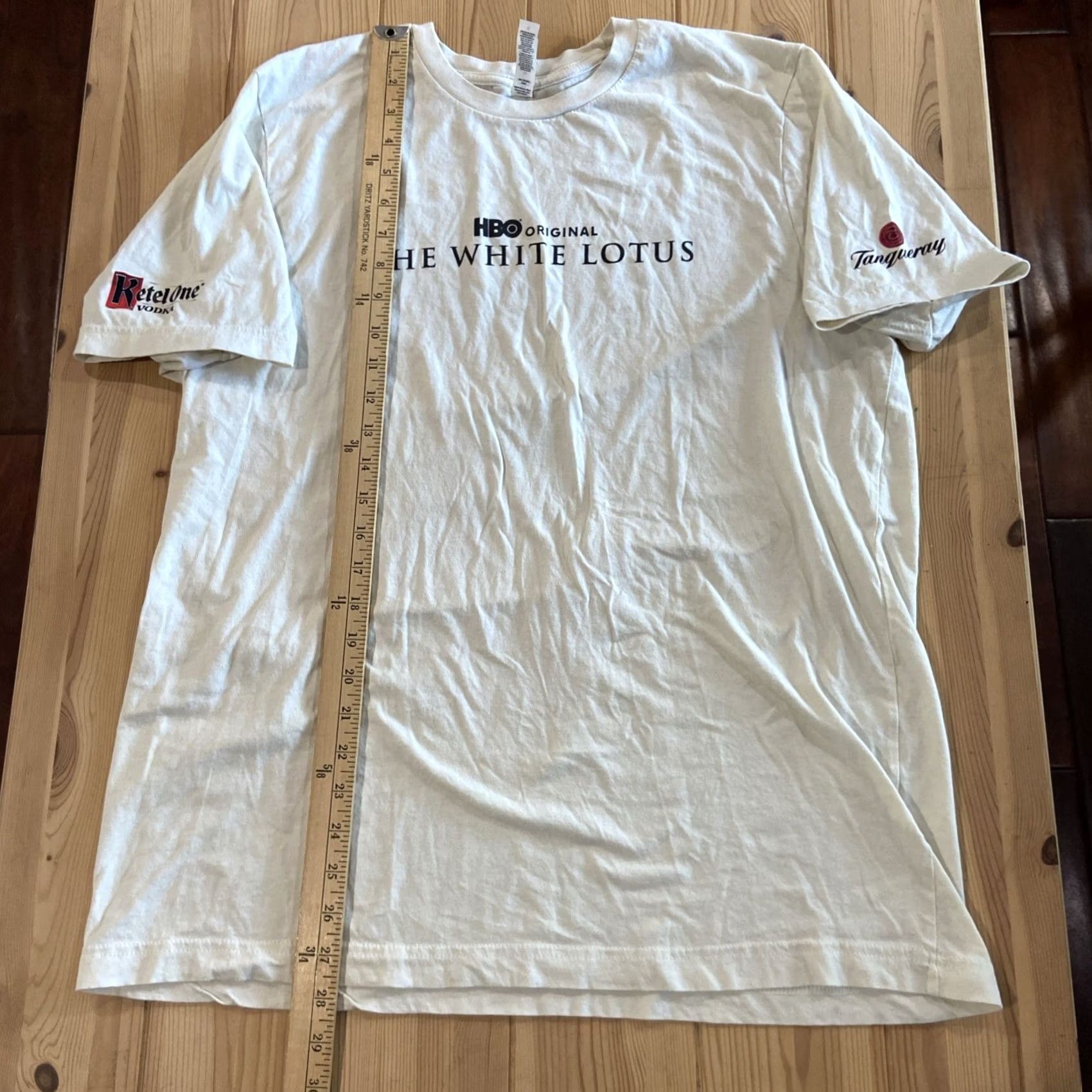 Vintage VINTAGE The White Lotus HBO Original Logo T Shirt Mens XL Beige Logo T-Shirt Mens XL Beige Fast Shipping Size US XL / EU 56 / 4 - 4 Thumbnail