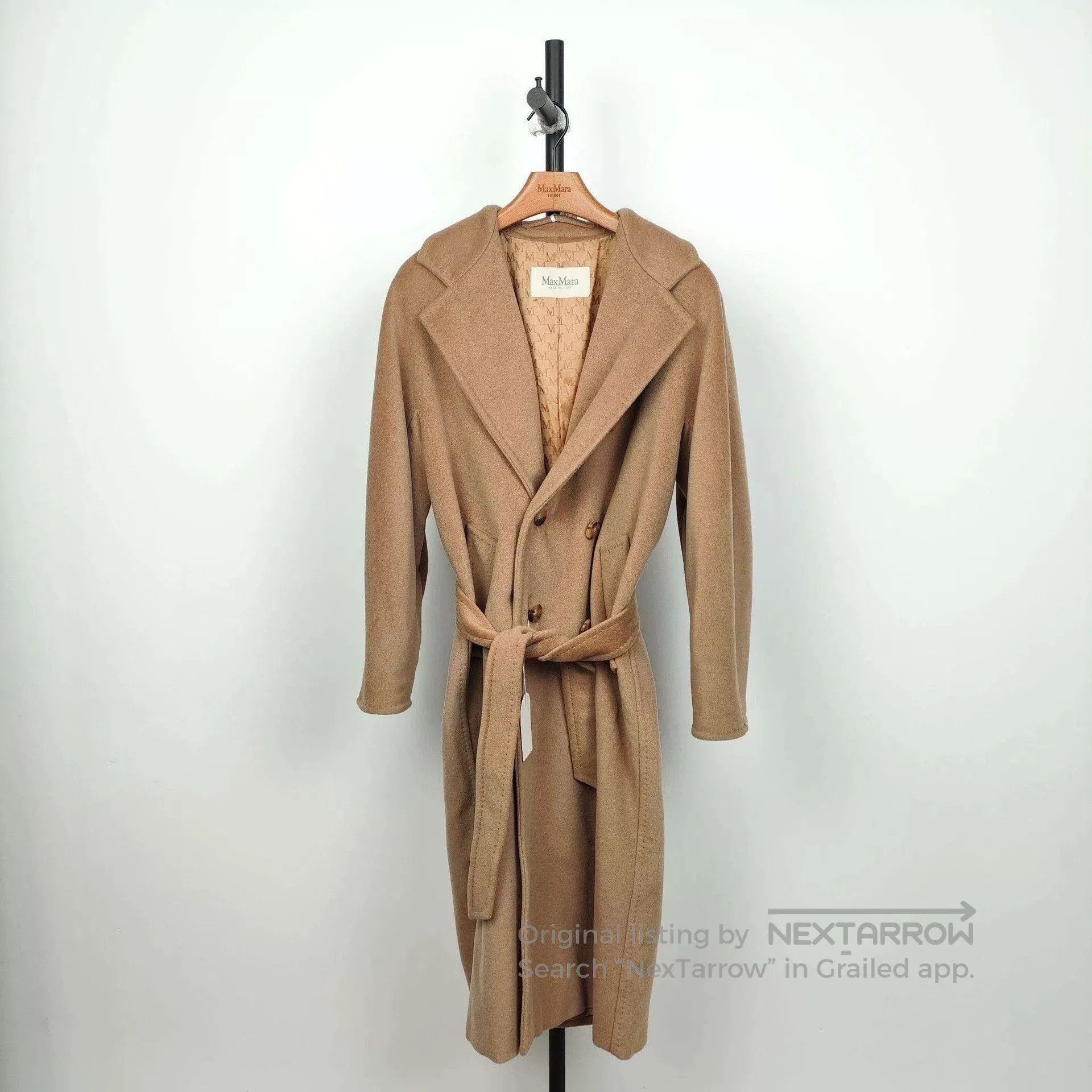 MaxMara Cashmere Coat Beige.