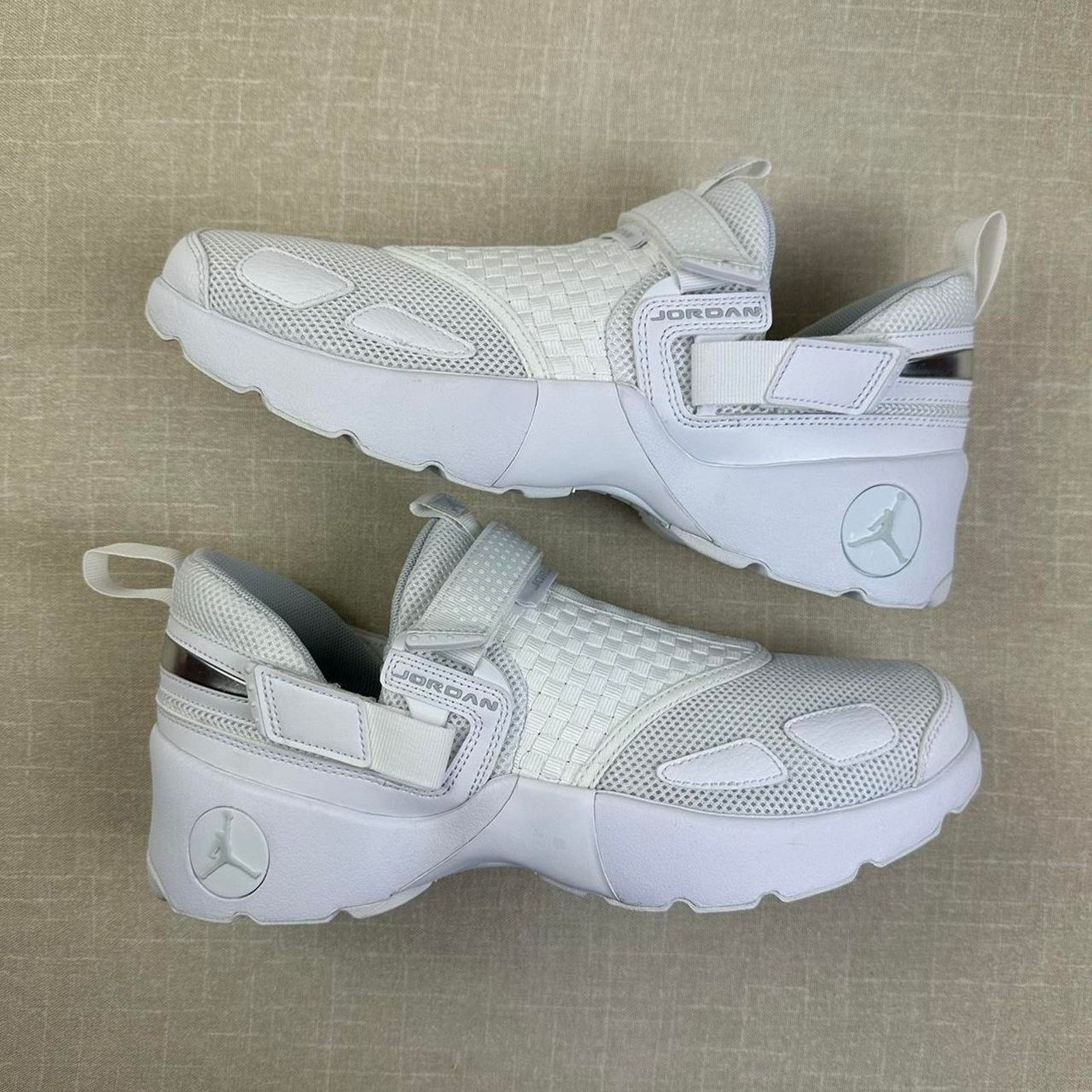 Jordan Brand 2017 Jordan Trunner LX "Triple White" 8M Size US 8 / EU 41 - 2 Thumbnail