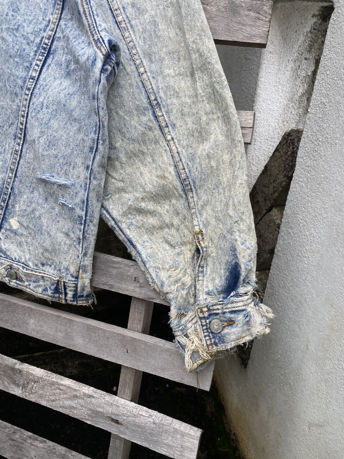 Jordache Vintage Distressed Jordache Denim Jacket Size US L / EU 52-54 / 3 - 12 Thumbnail