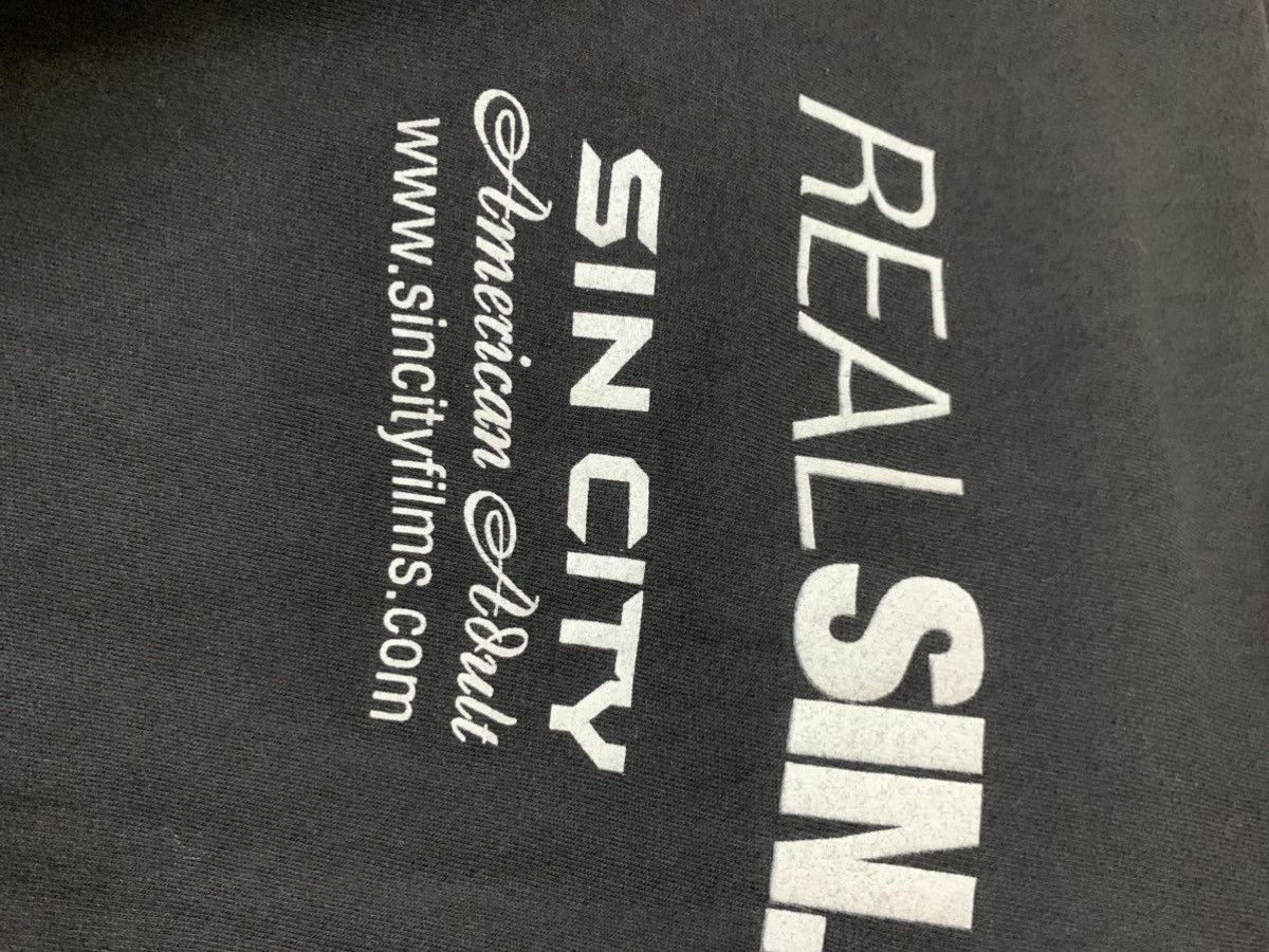 Vintage Sin city real people real sex vintage shirt Size US XL / EU 56 / 4 - 5 Thumbnail