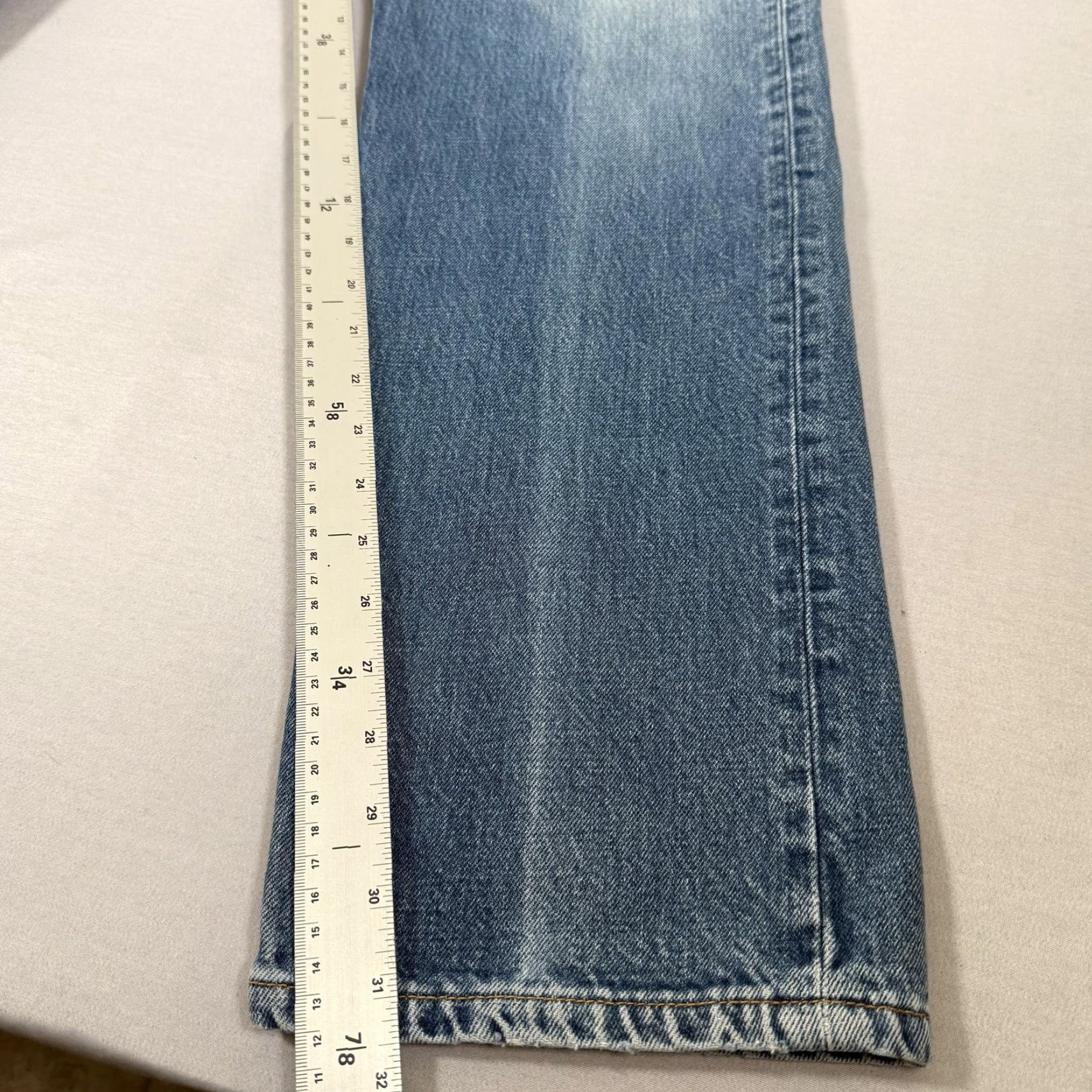 Levi's VINTAGE Levi's 501 Jeans Men 34x32 Blue Denim Pants Straight 90s United States Regular Fit 5-Pocket Size US 34 / EU 50 - 6 Thumbnail