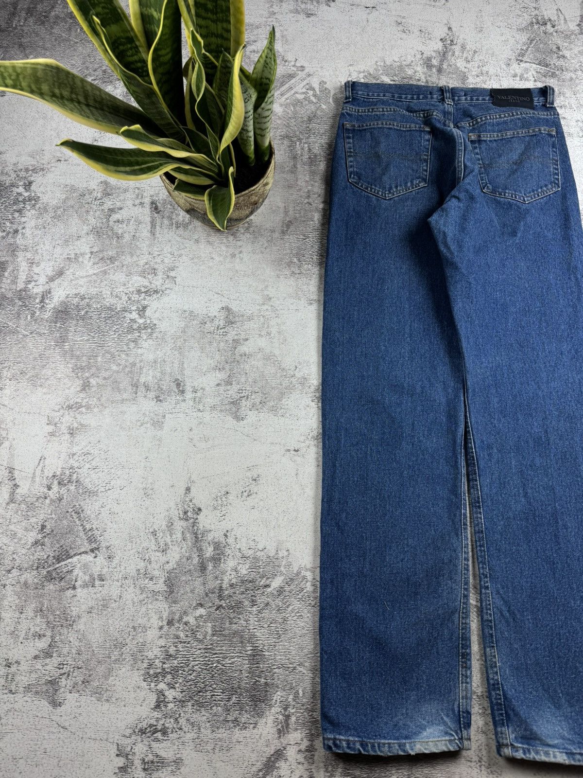 Valentino Valentino Italian Blue Men’s 33/33 Straight Classic Vintage Jeans Pants Trousers Size US 33 - 3 Thumbnail