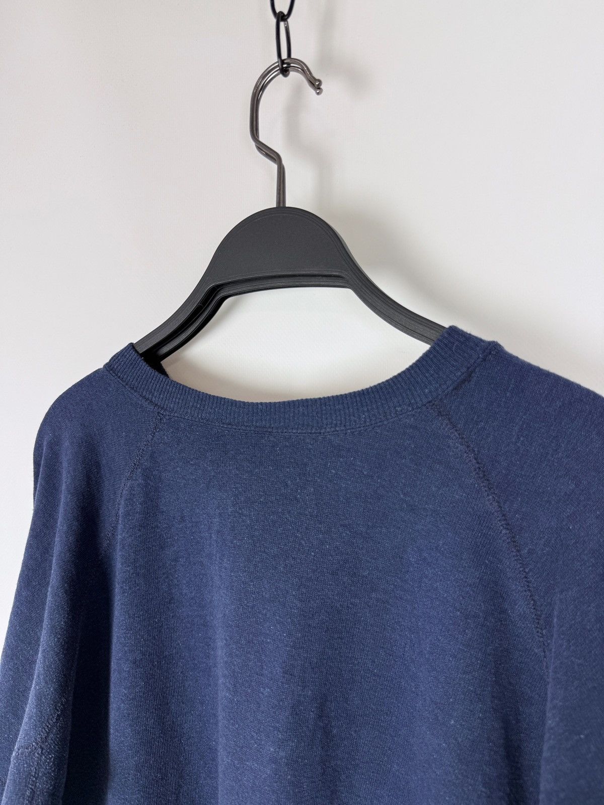 Fruit Of The Loom 60s 70s Vintage FOTL Distressed Navy Raglan Boxy Sweatshirt Size US M / EU 48-50 / 2 - 9 Thumbnail