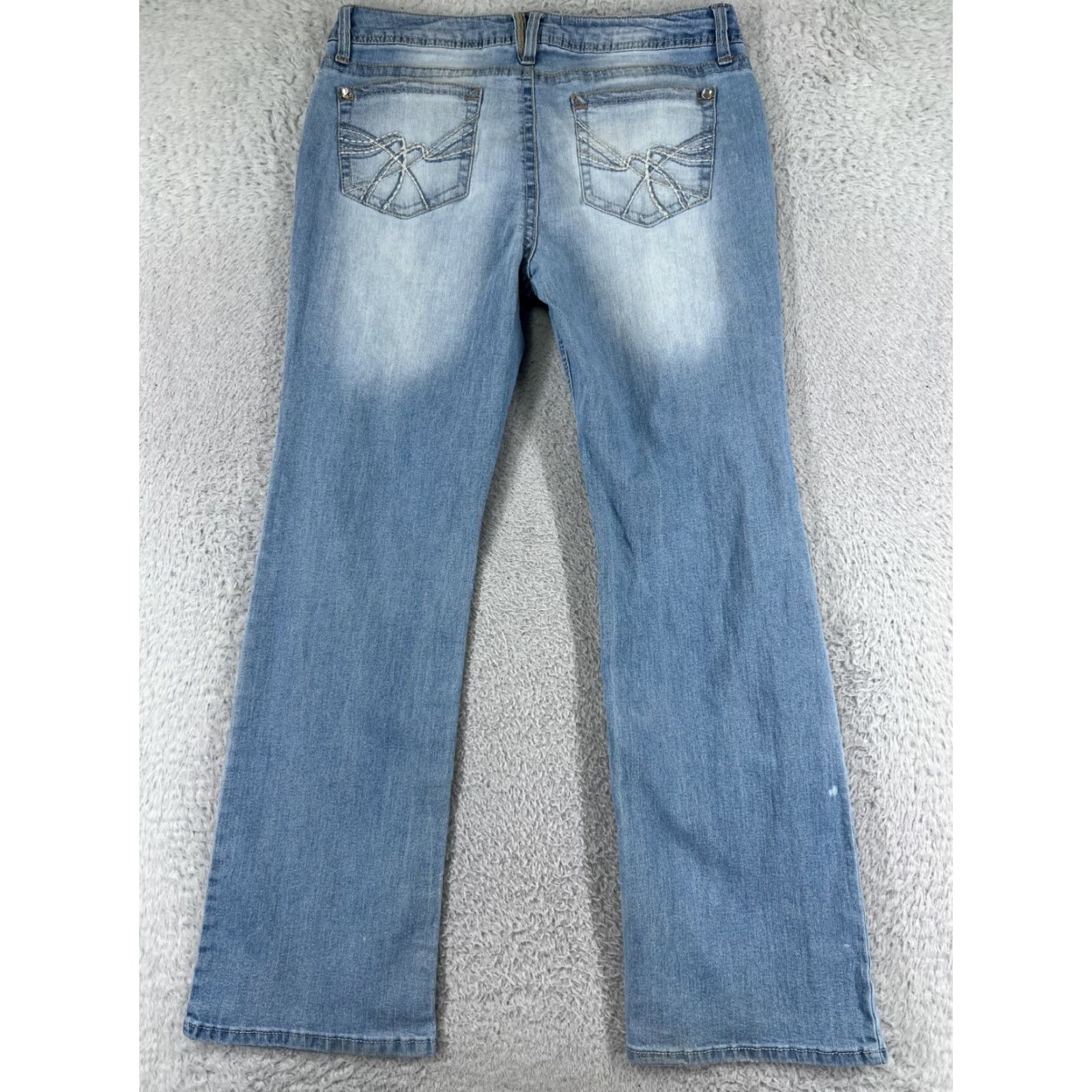 Vintage No Boundaries Jeans Womens 11 Blue Denim Bootcut Light Wash Cotton Blend Regular 5-Pocket Design Cowboy Southwestern American Boyfriend Style Womens Size 32" / US 10 / IT 46 - 2 Thumbnail