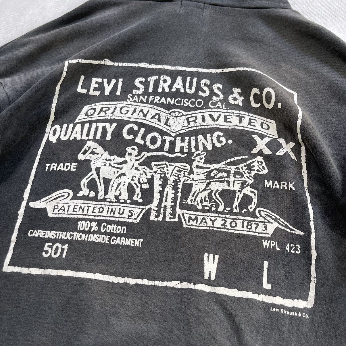 Levi's Made & Crafted Rare! Vintage Fades Levis 501 Iconic Logo Distressed Hoodie Size US M / EU 48-50 / 2 - 13 Thumbnail