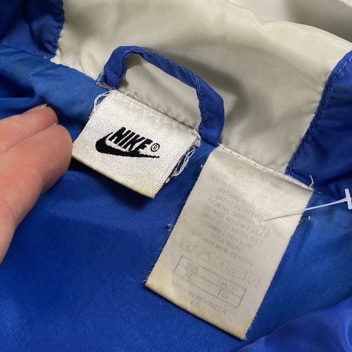 Nike × Vintage Nike Sports Classics 90s Raincoat Vintage Light Jacket Size US XL / EU 56 / 4 - 8 Thumbnail