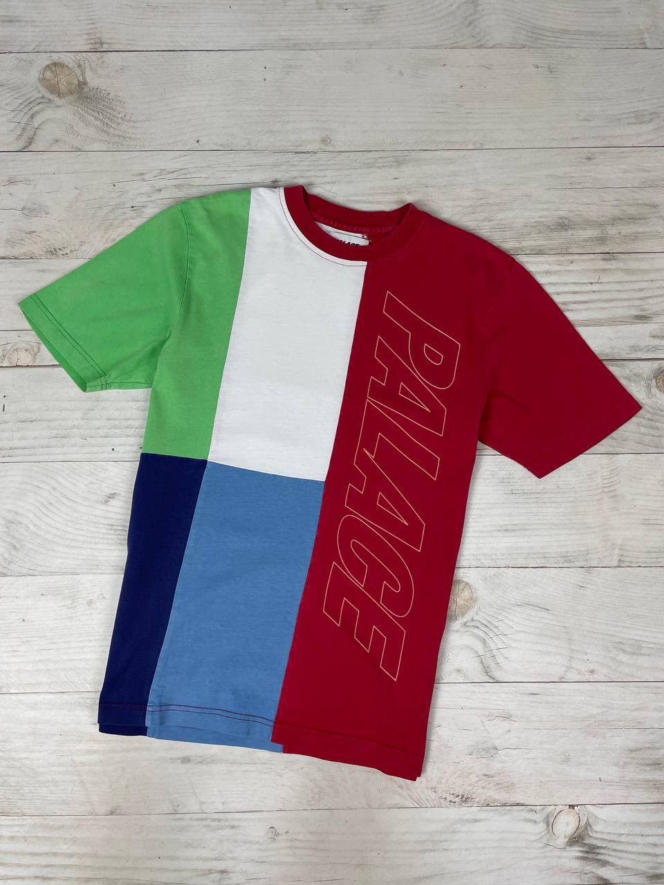 Palace Palace Flaggin T Shirt Size US S / EU 44-46 / 1 - 1 Thumbnail