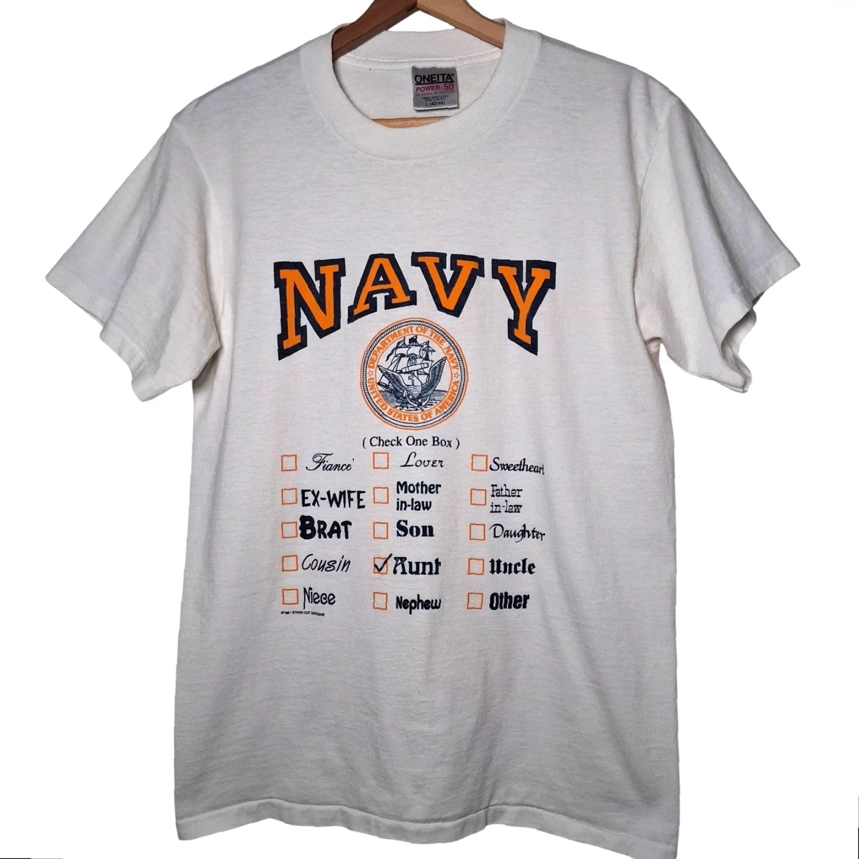 Vintage VINTAGE 90s United States Navy Family Shirt L Short Sleeve Cotton Blend White Oneita Power/50 Crew Neck Size US L / EU 52-54 / 3 - 3 Thumbnail