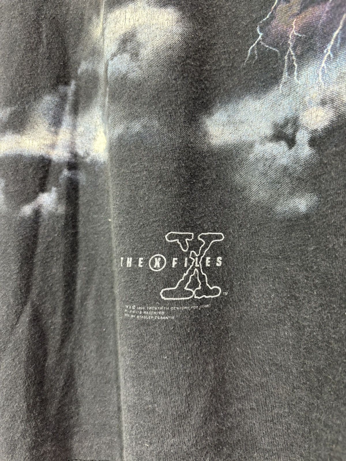 Vintage Vintage 1994 X files movie shirt Size US L / EU 52-54 / 3 - 3 Thumbnail