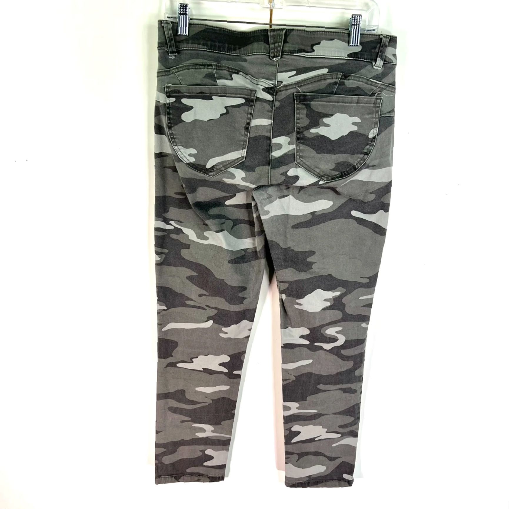 Vintage Democracy Camo Denim Cargo Pants Womens Size 10 Gray Stretch Slim Fit 5-Pocket Design Size 32" / US 10 / IT 46 - 7 Thumbnail