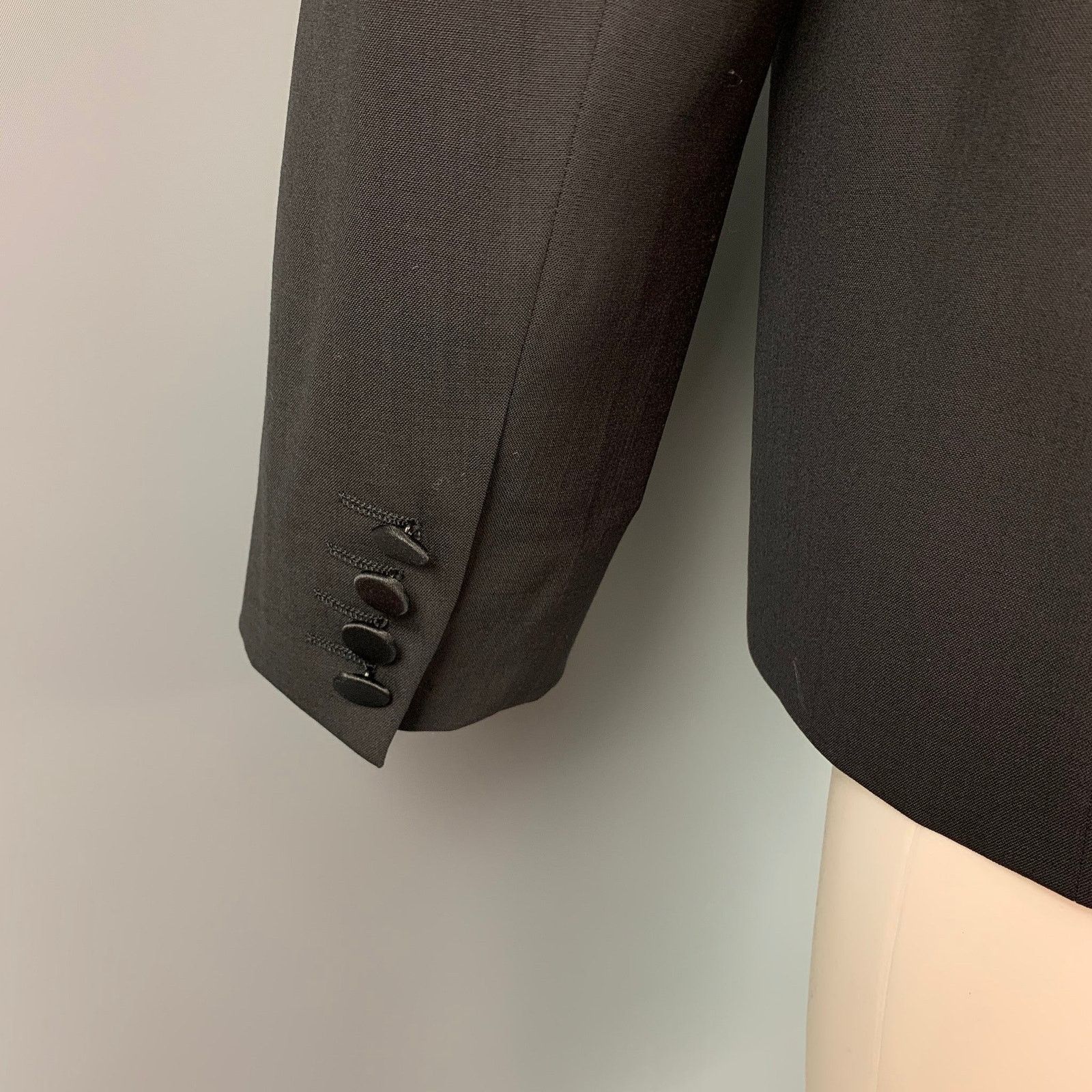 Lanvin Size 40 Black Wool / Lycra Shawl Lapel Tuxedo Sport Coat Size 40R - 5 Thumbnail