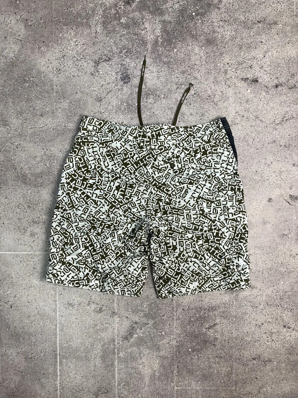 Carhartt Vintage Short Carhartt Y2K sk8 faded streetwear style Size US 34 / EU 50 - 15 Thumbnail