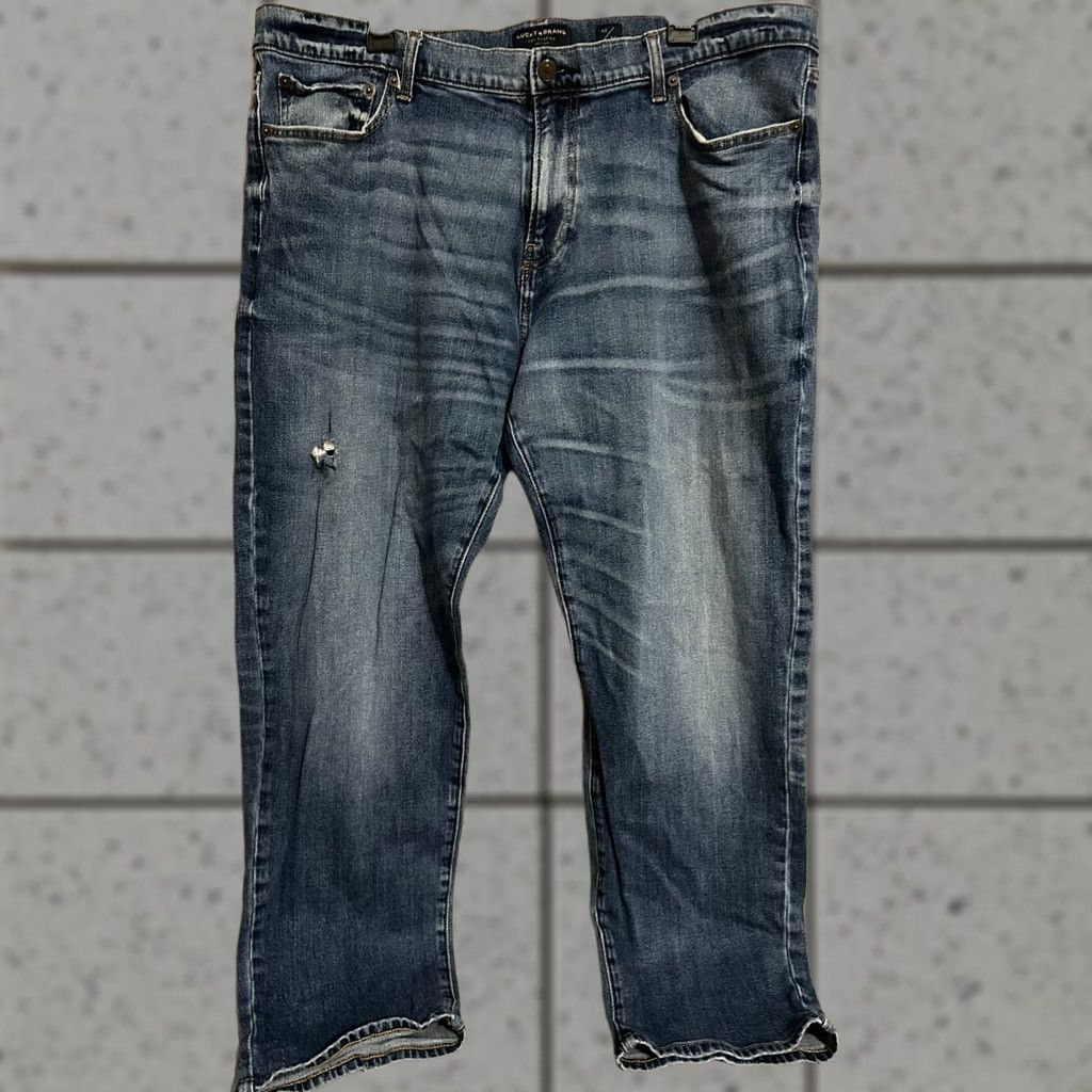 Lucky Brand Lucky Brand Mens 221 Original Straight Jeans 40x30 Blue Medium Wash Denim Regular Rise Mid Belt Loops 5-Pocket Zipper Button Casual Vintage No N/A Size US 40 / EU 56 - 1 Thumbnail
