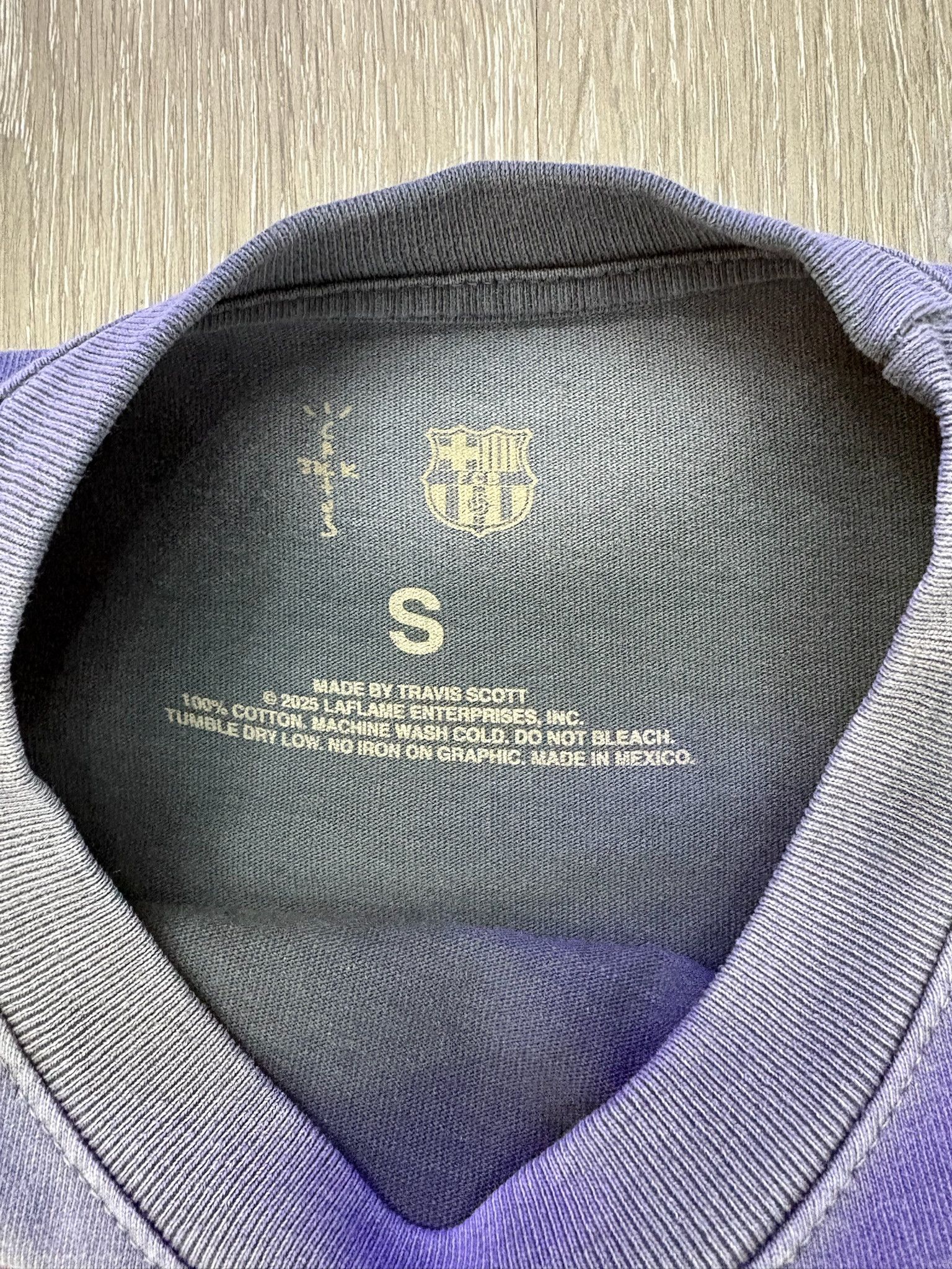 Travis Scott Travis Scott x FC Barcelona "Washed Spray" Logo Tee Size US S / EU 44-46 / 1 - 2 Thumbnail