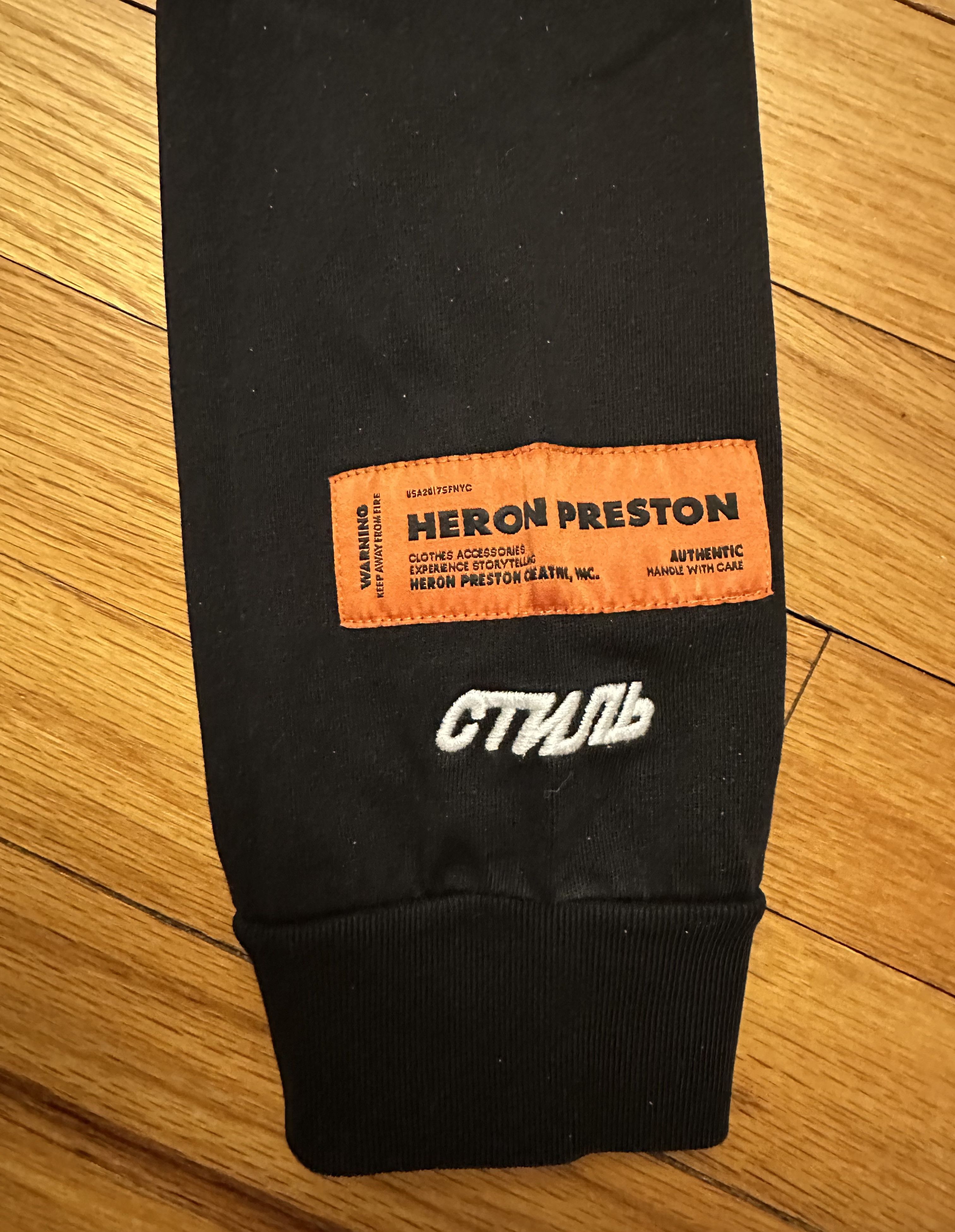 Heron Preston Heron Preston CTNMB Motif MockNeck Long Sleeve Size US S / EU 44-46 / 1 - 4 Thumbnail