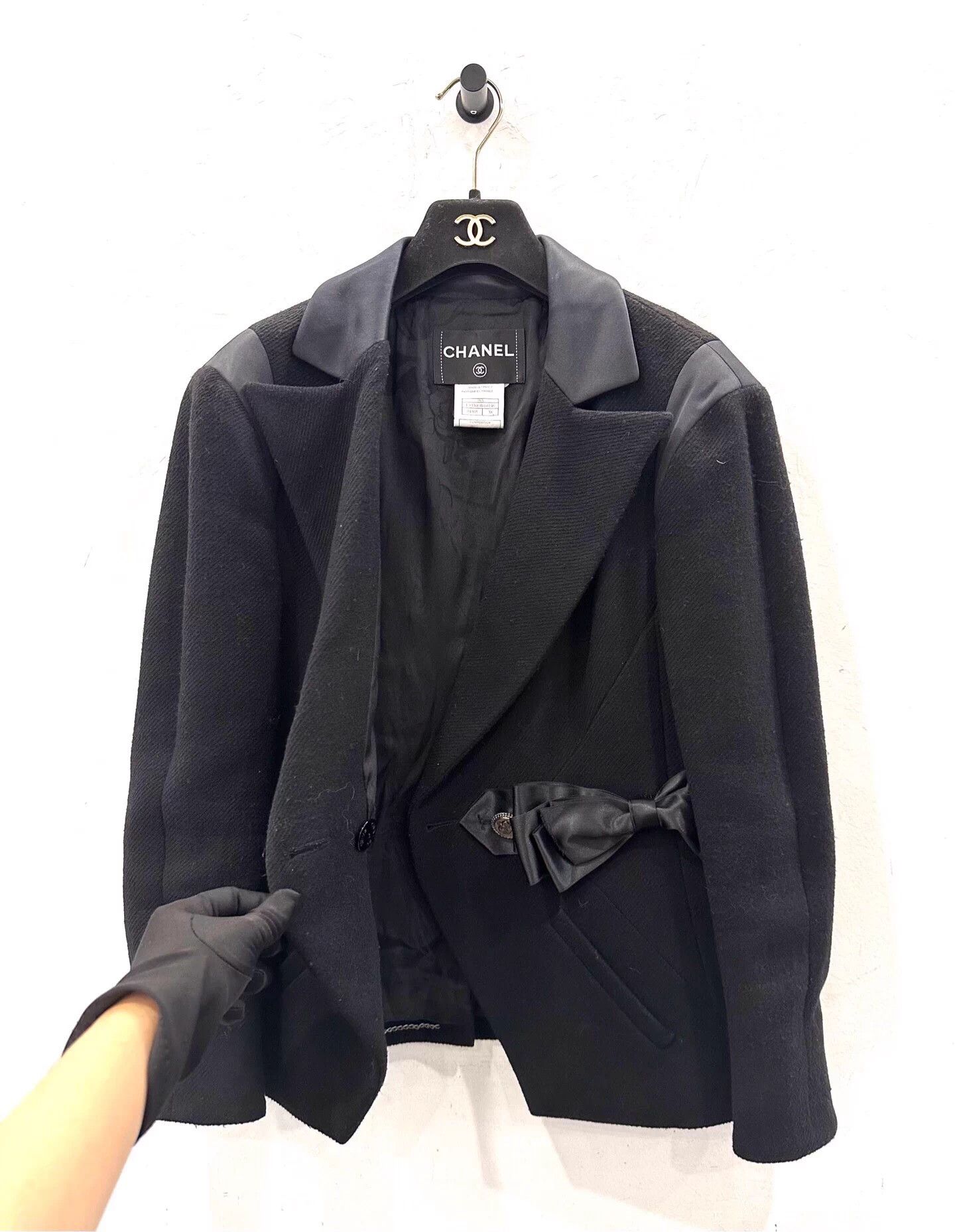 Chanel Chanel Women's Black Wool Blazer Bow CC Buttons Size S / US 4 / IT 40 - 3 Thumbnail