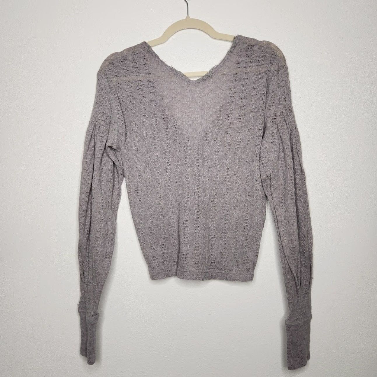 Free People VINTAGE Free People Purple Sheer Knit V Neck Long Sleeve Blouse Small User: VINTAGE Free People Purple Sheer Knit V Neck Long Sleeve Blouse Small Size S / US 4 / IT 40 - 6 Thumbnail