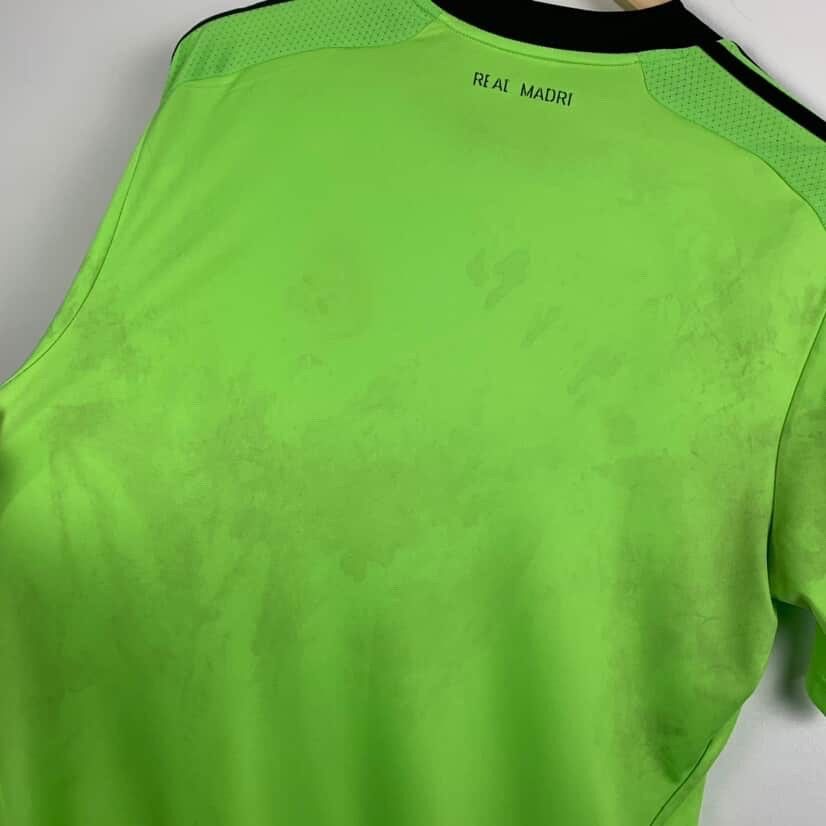 Adidas Vintage adidas Real madrid soccer jersey away green rare L Size US L / EU 52-54 / 3 - 15 Thumbnail