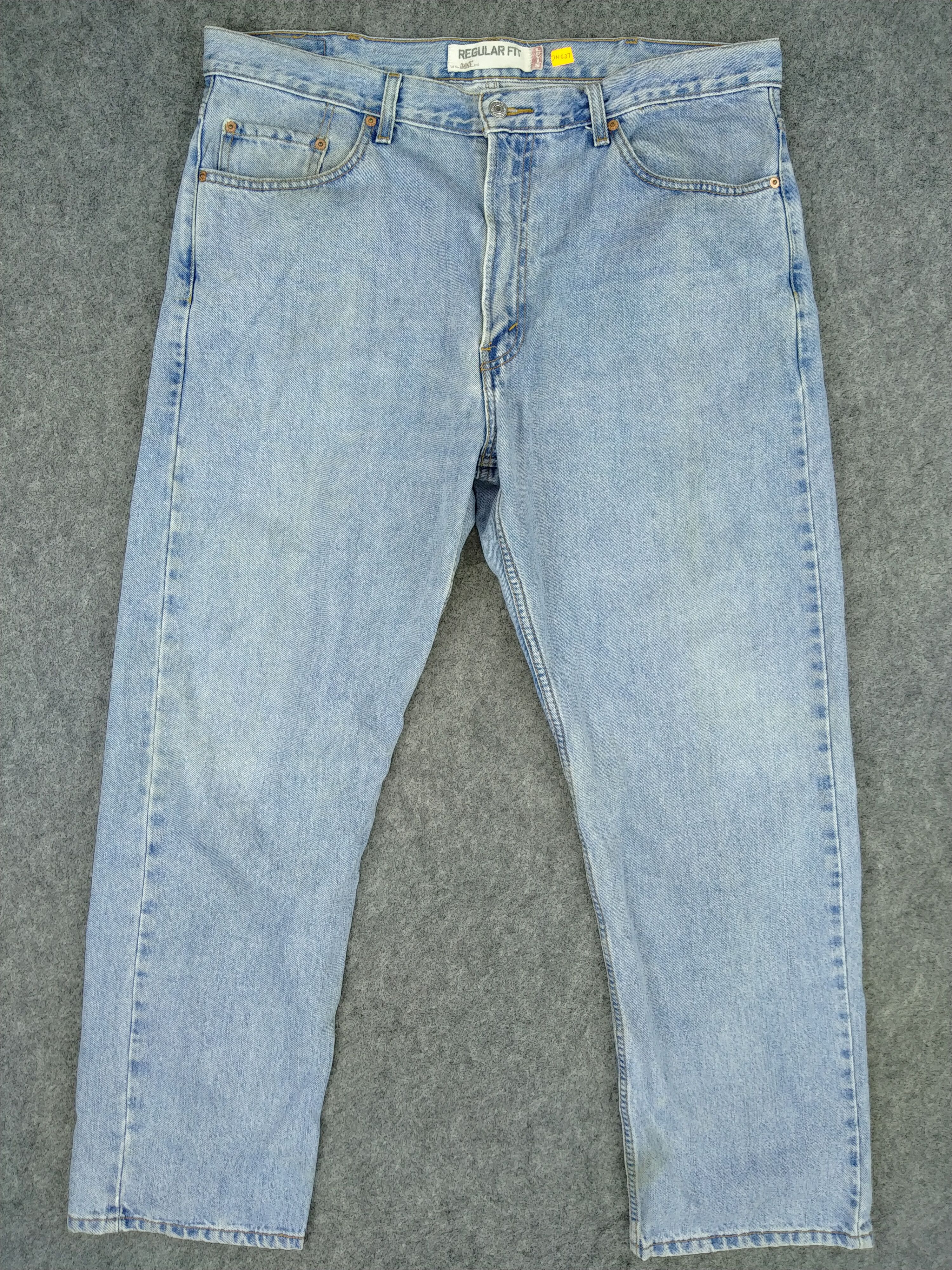 image of Distressed Denim x Hype Light Blue Vintage Levi's 505 Regular Fit Denim40X30.5 Jn637 in Light Wash