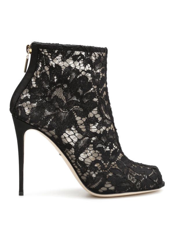 o1y0825 Spike Heel Ankle Boots in Black