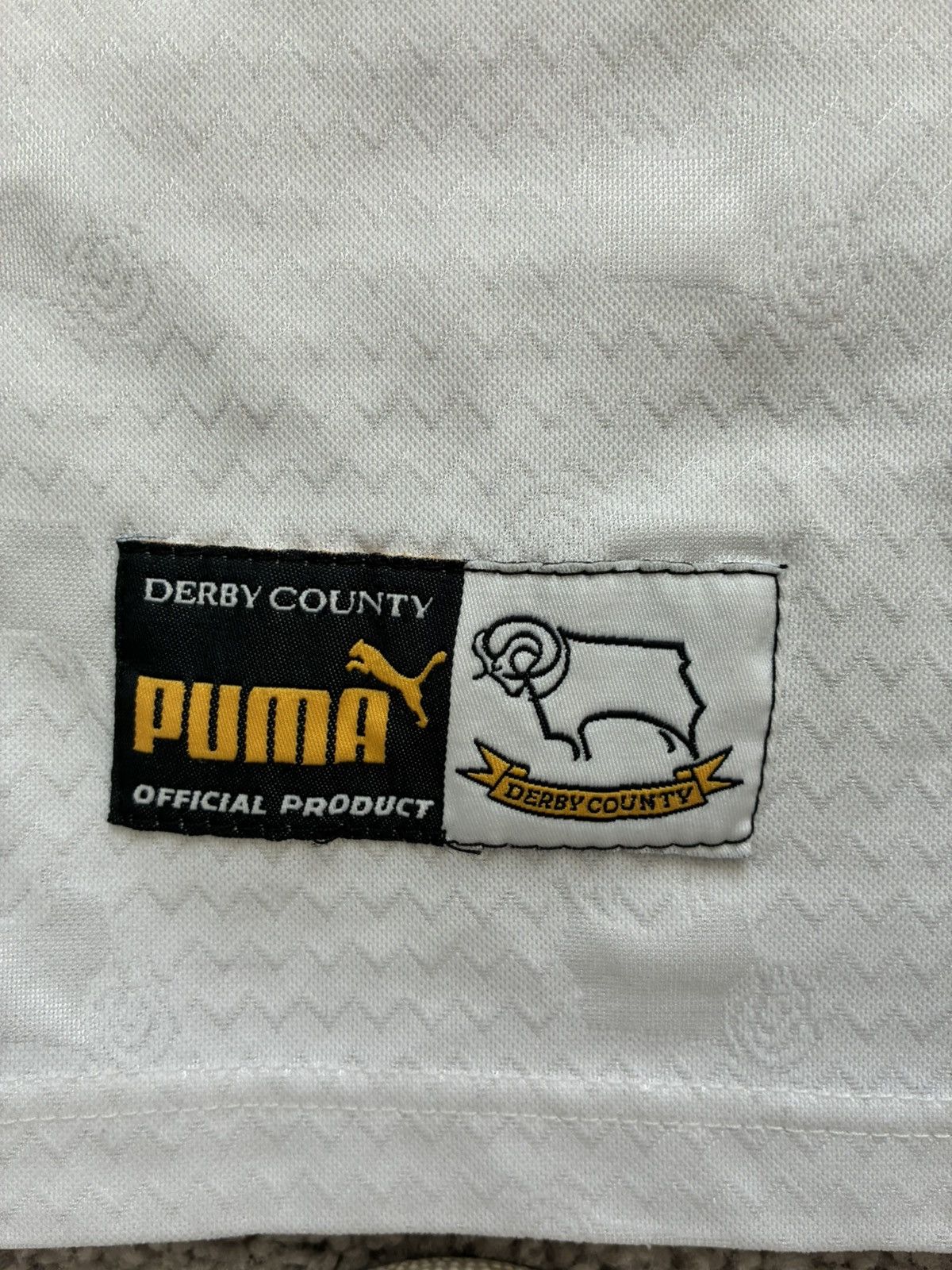 Puma 98/99 Derby County Home Kit Size US XL / EU 56 / 4 - 6 Thumbnail