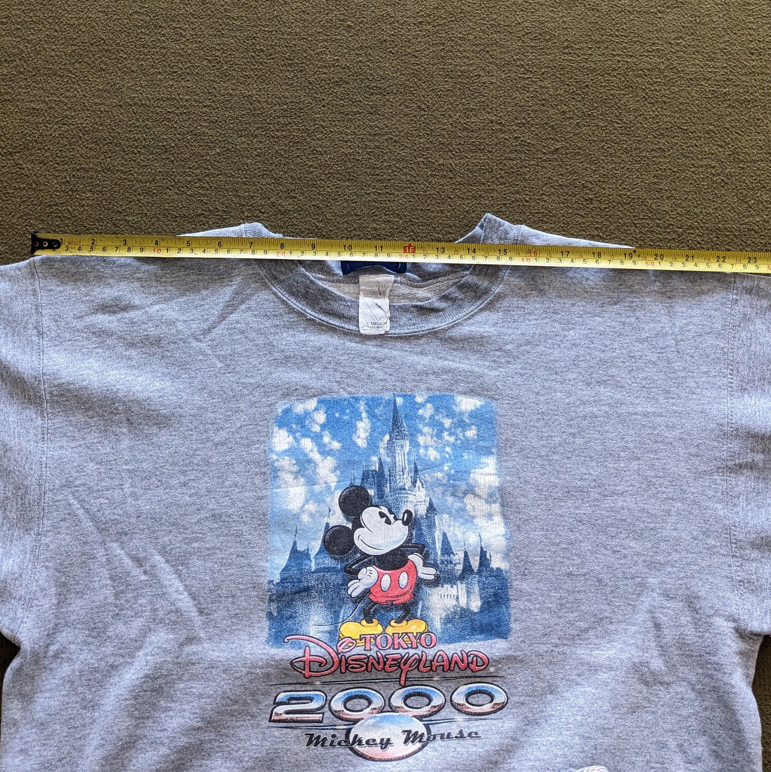 Vintage Vintage Tokyo Disneyland Mickey Mouse Cartoon Sweatshirt Size US M / EU 48-50 / 2 - 5 Thumbnail