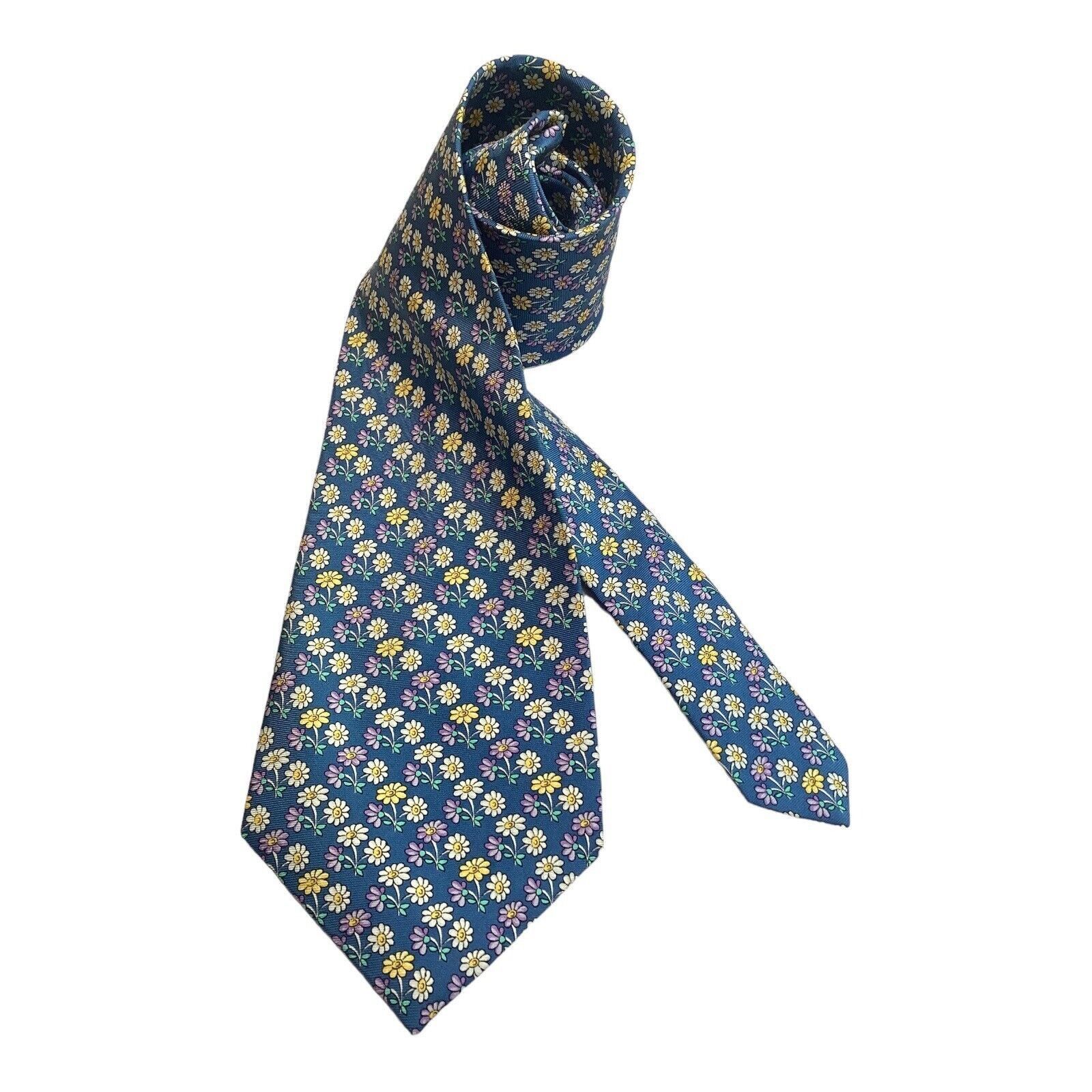 Burberry BURBERRYS Blue Floral Luxury Designer Silk Tie M.In England Size ONE SIZE - 1 Thumbnail