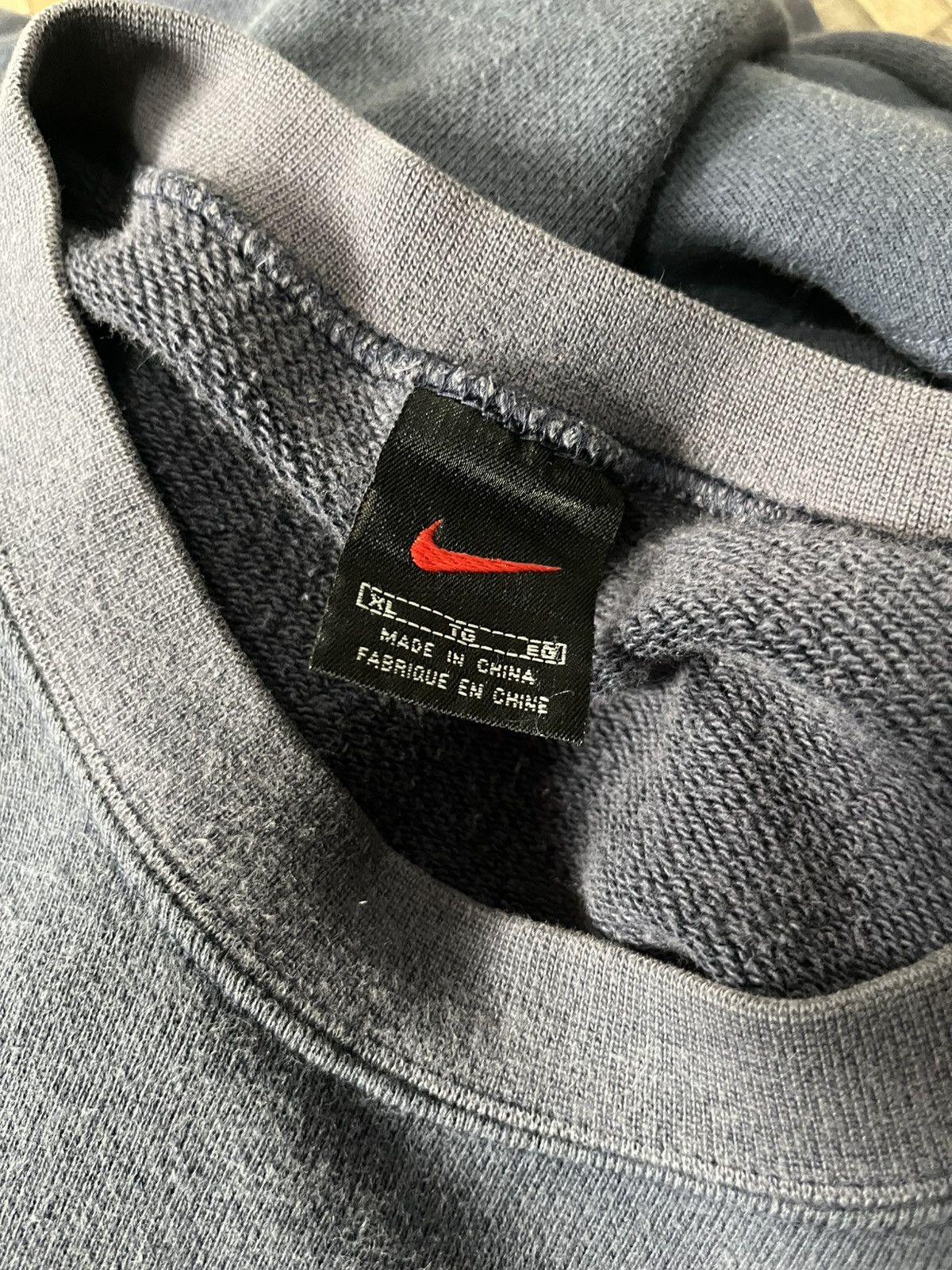 Nike Nike athletics Vintage Sweatshirt Size US XL / EU 56 / 4 - 3 Thumbnail