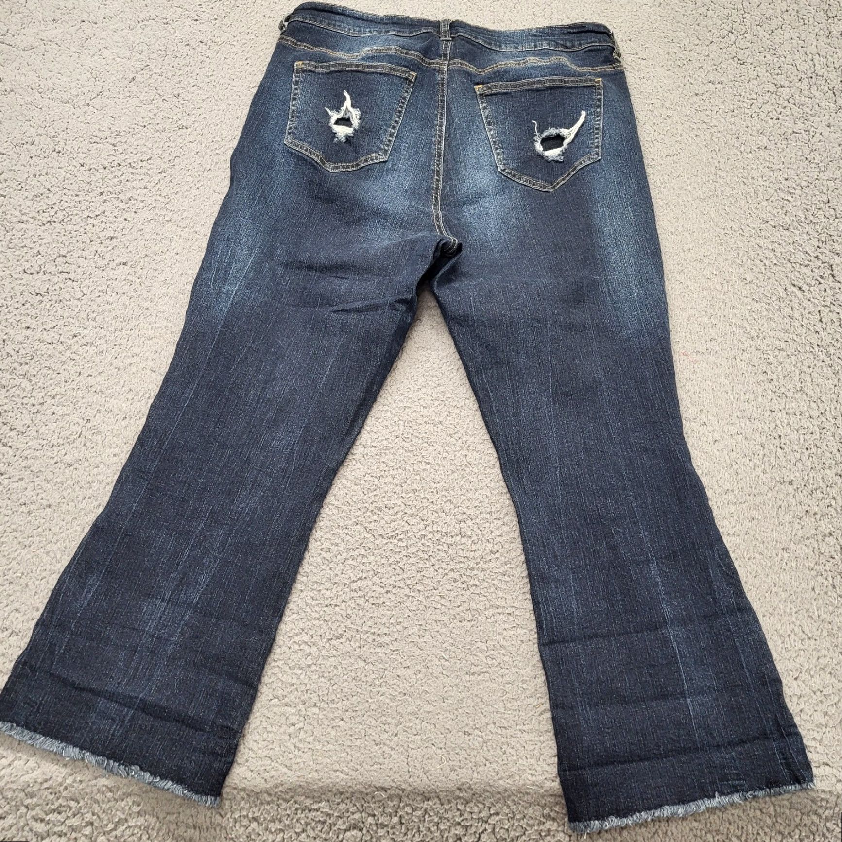 Vintage NOBO No Boundaries Jeans Women Size 15 Distressed Crop Flare High Rise Raw Hem Size 36" / US 14 / IT 50 - 3 Thumbnail