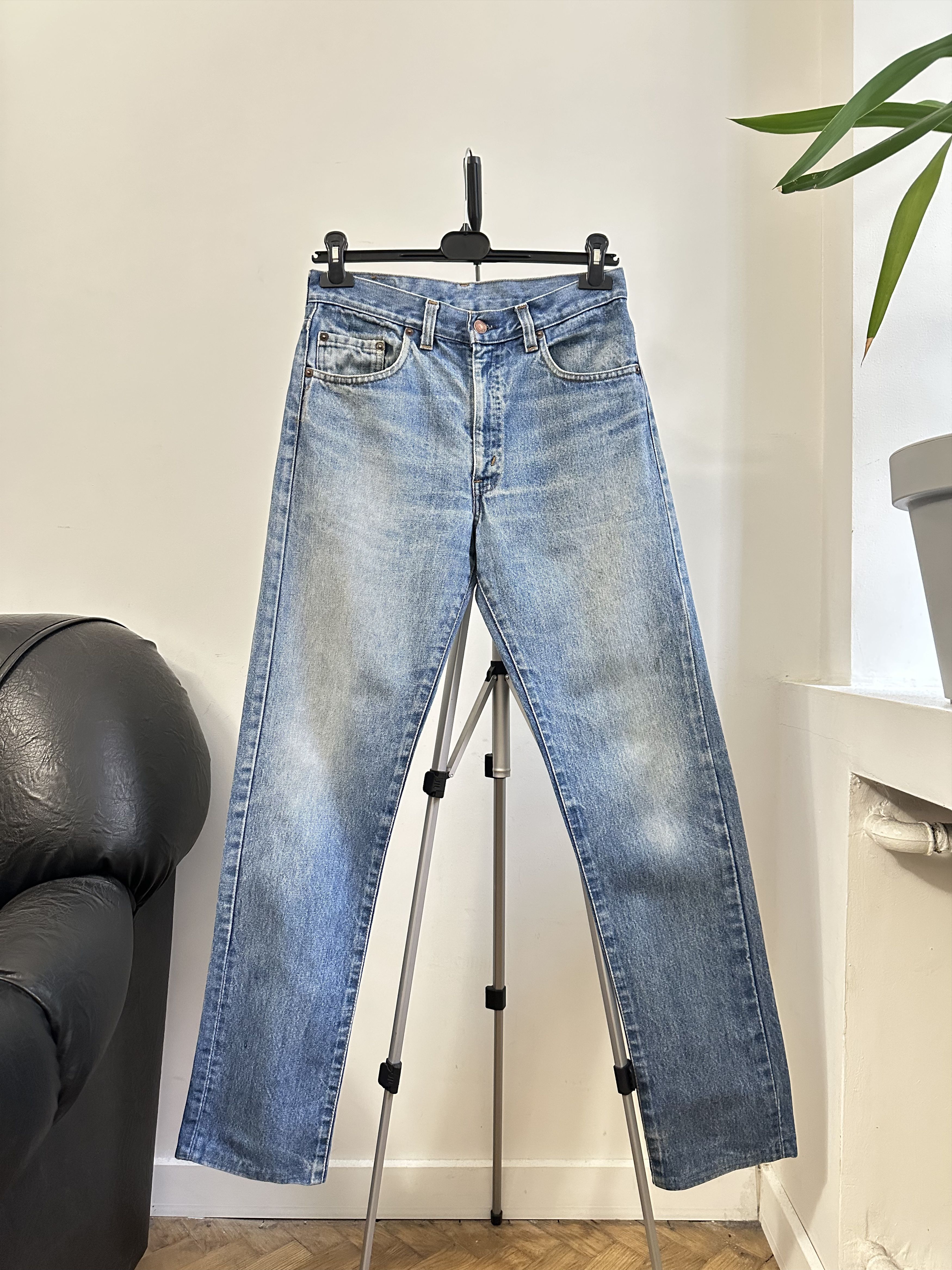 Levi's Vintage Clothing Levi's 505 02 Vintage Denim Jeans W31L36 Made In France Size US 31 - 3 Thumbnail